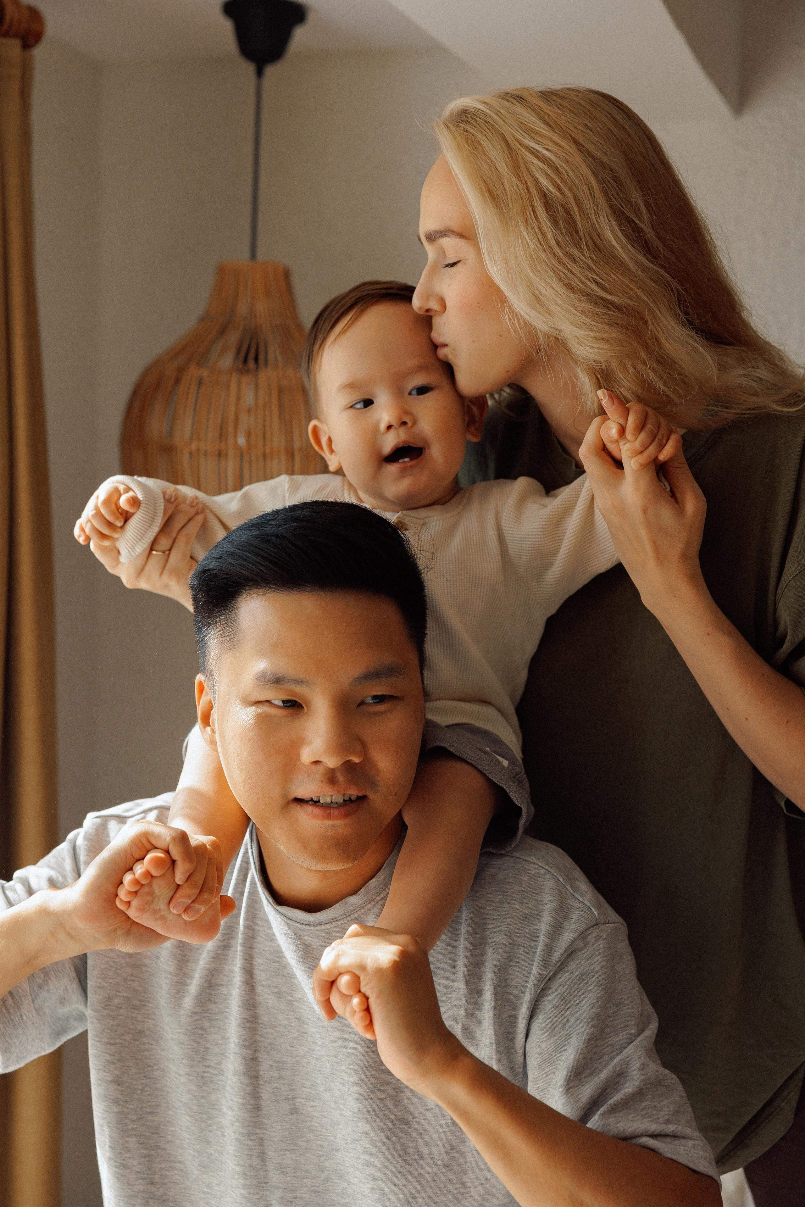 Family AntonArinaMark li. Ivan Skufinsky — wedding and family photographer in Vancouver