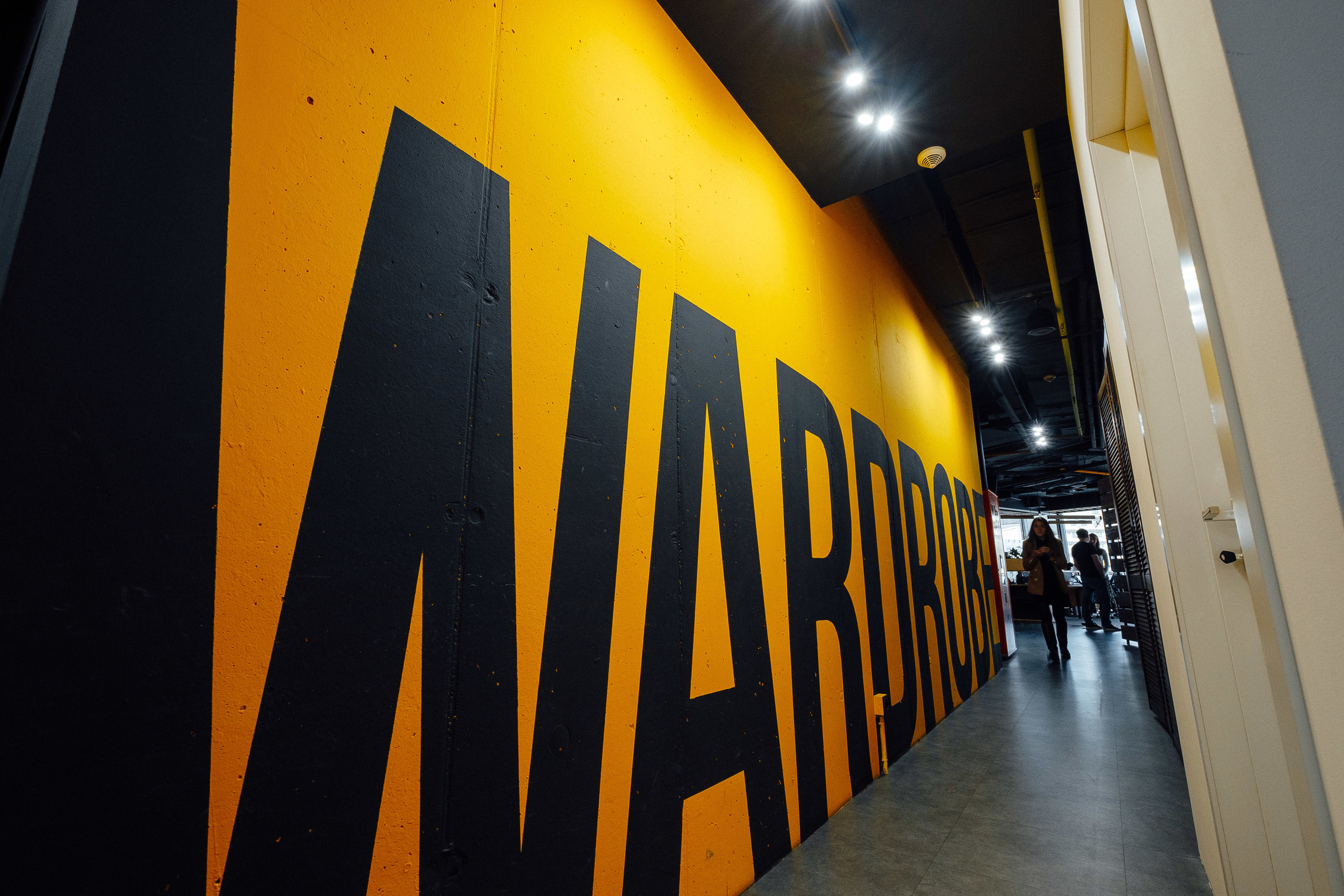 Фотоэкскурсия в компанию OLX. Ivan Skufinsky — wedding and family photographer in Vancouver