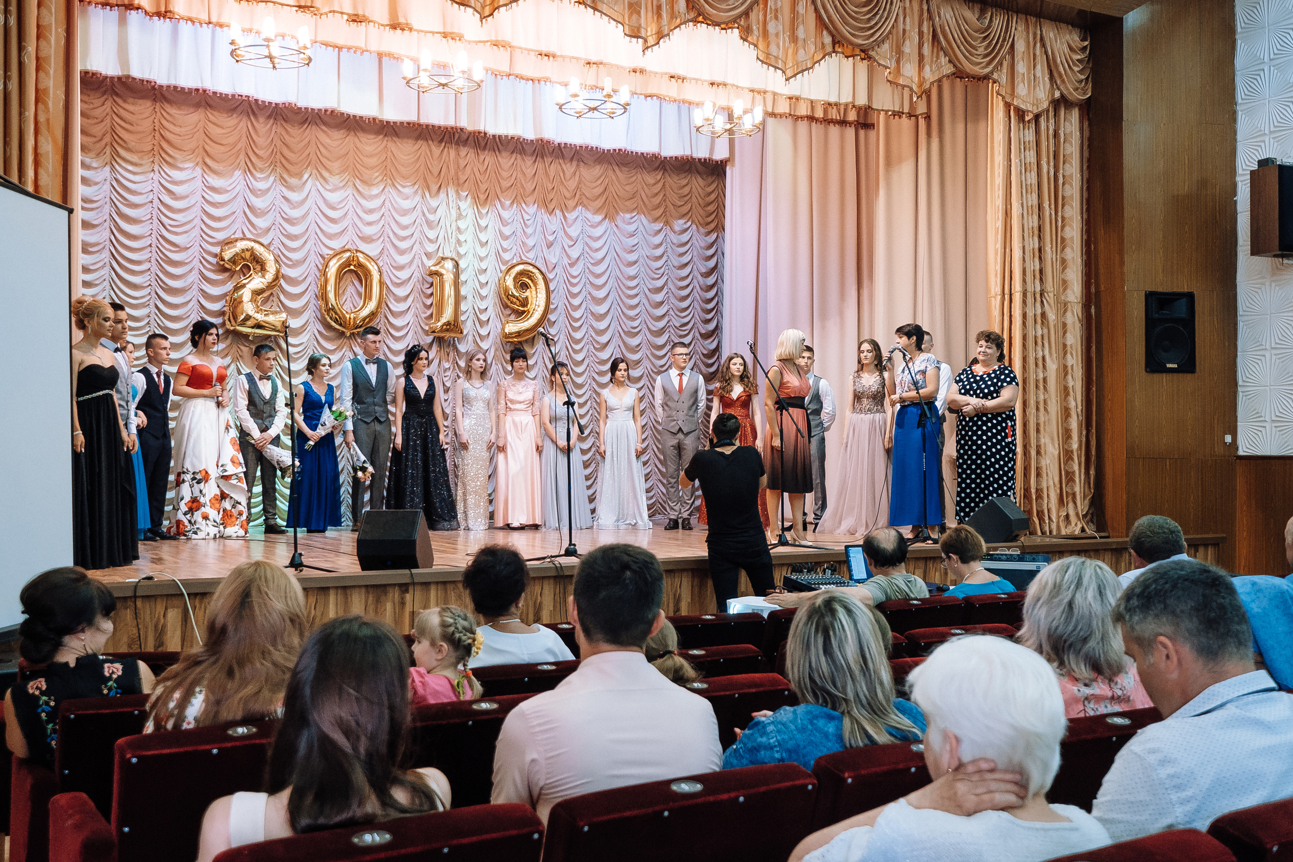 Выпускной школа номер 3. Хмельник. Ivan Skufinsky — wedding and family photographer in Vancouver