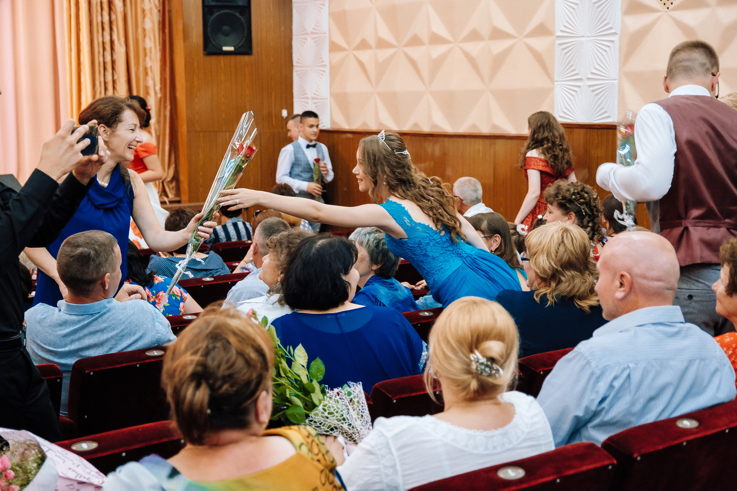 Выпускной школа номер 3. Хмельник. Ivan Skufinsky — wedding and family photographer in Vancouver