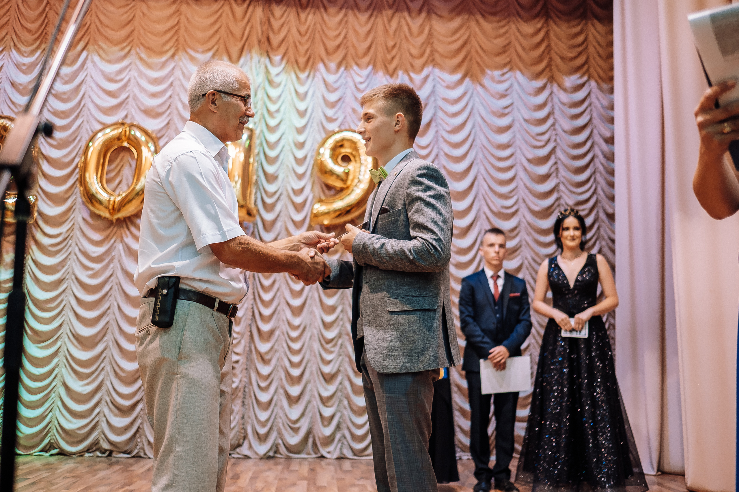 Выпускной школа номер 3. Хмельник. Ivan Skufinsky — wedding and family photographer in Vancouver