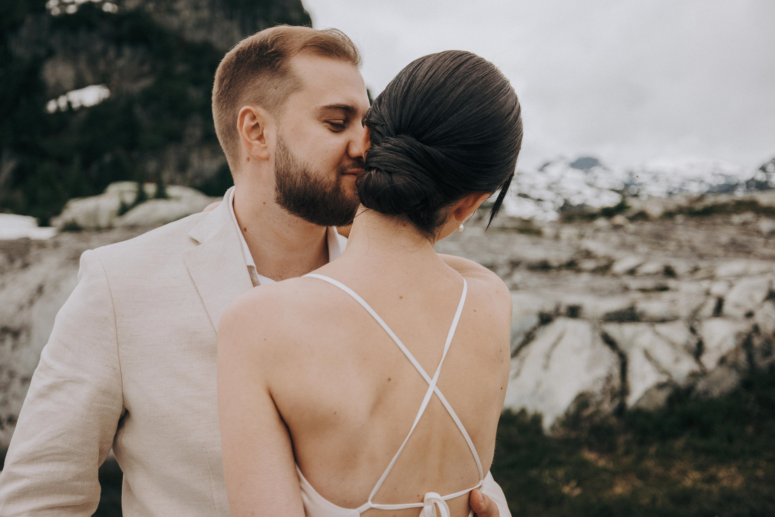Sky-High Love: Stunning Vancouver Mountain Wedding Shoot by Helicopter. Ivan Skufinsky — wedding and family photographer in Vancouver
