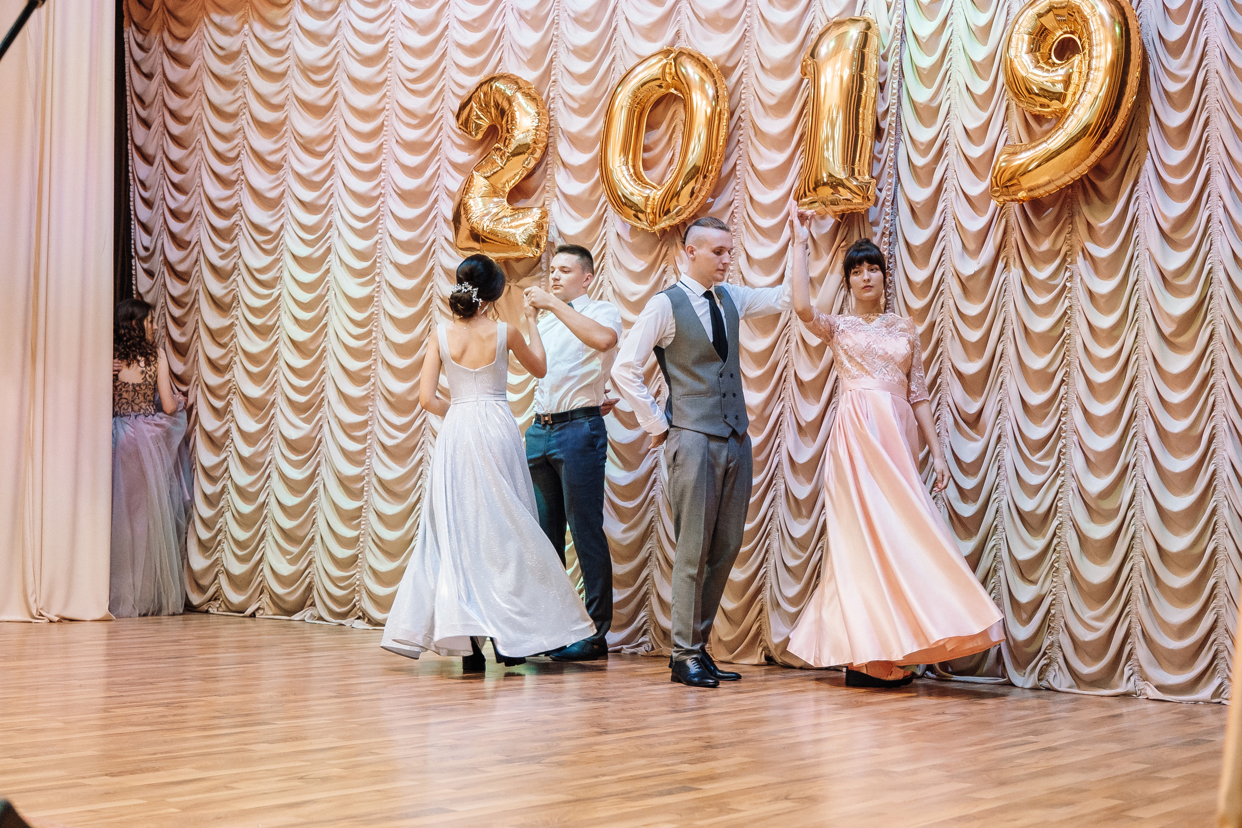 Выпускной школа номер 3. Хмельник. Ivan Skufinsky — wedding and family photographer in Vancouver