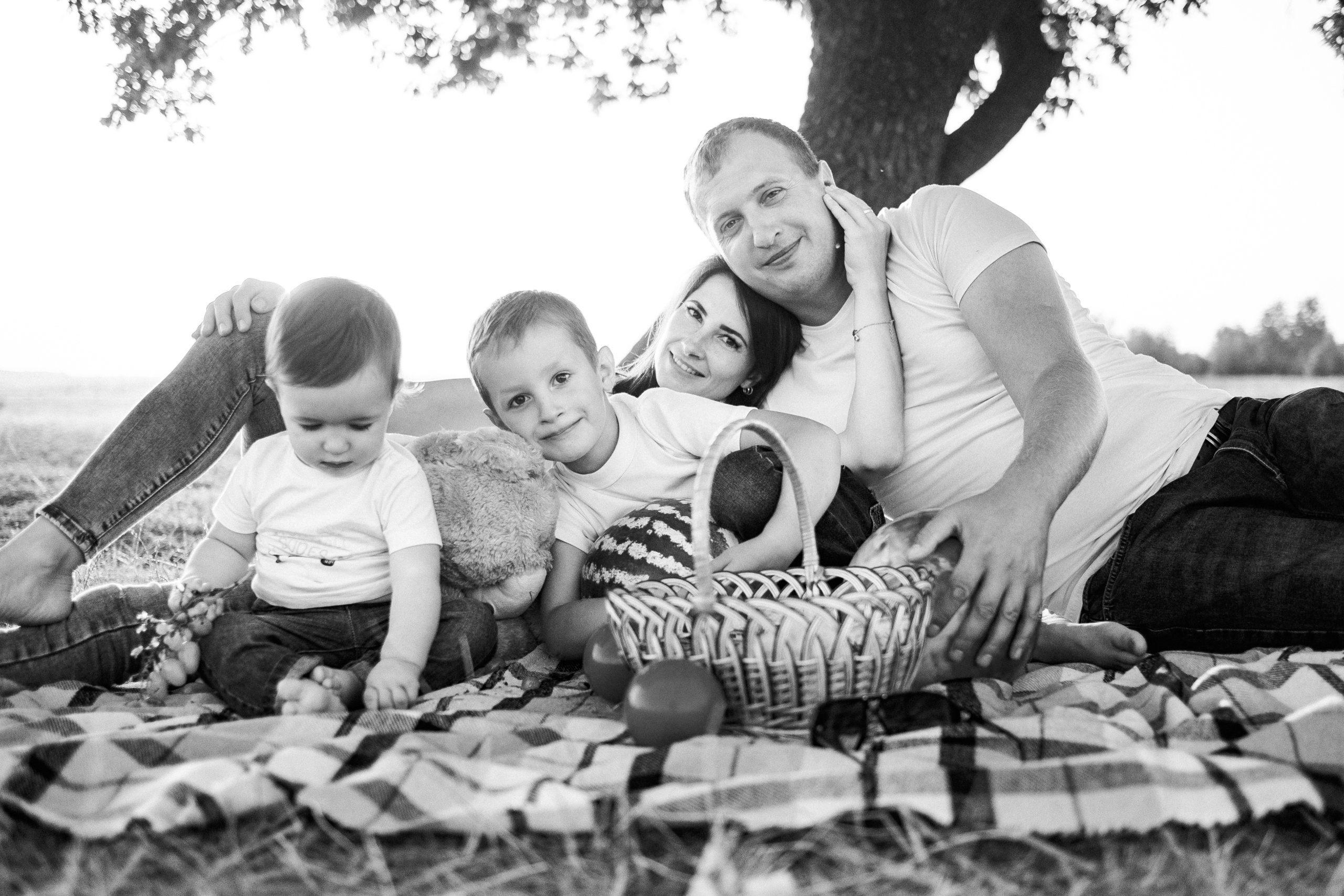 FamilyStory Ira+Kolya+Artem+Yaroslav. Ivan Skufinsky — wedding and family photographer in Vancouver