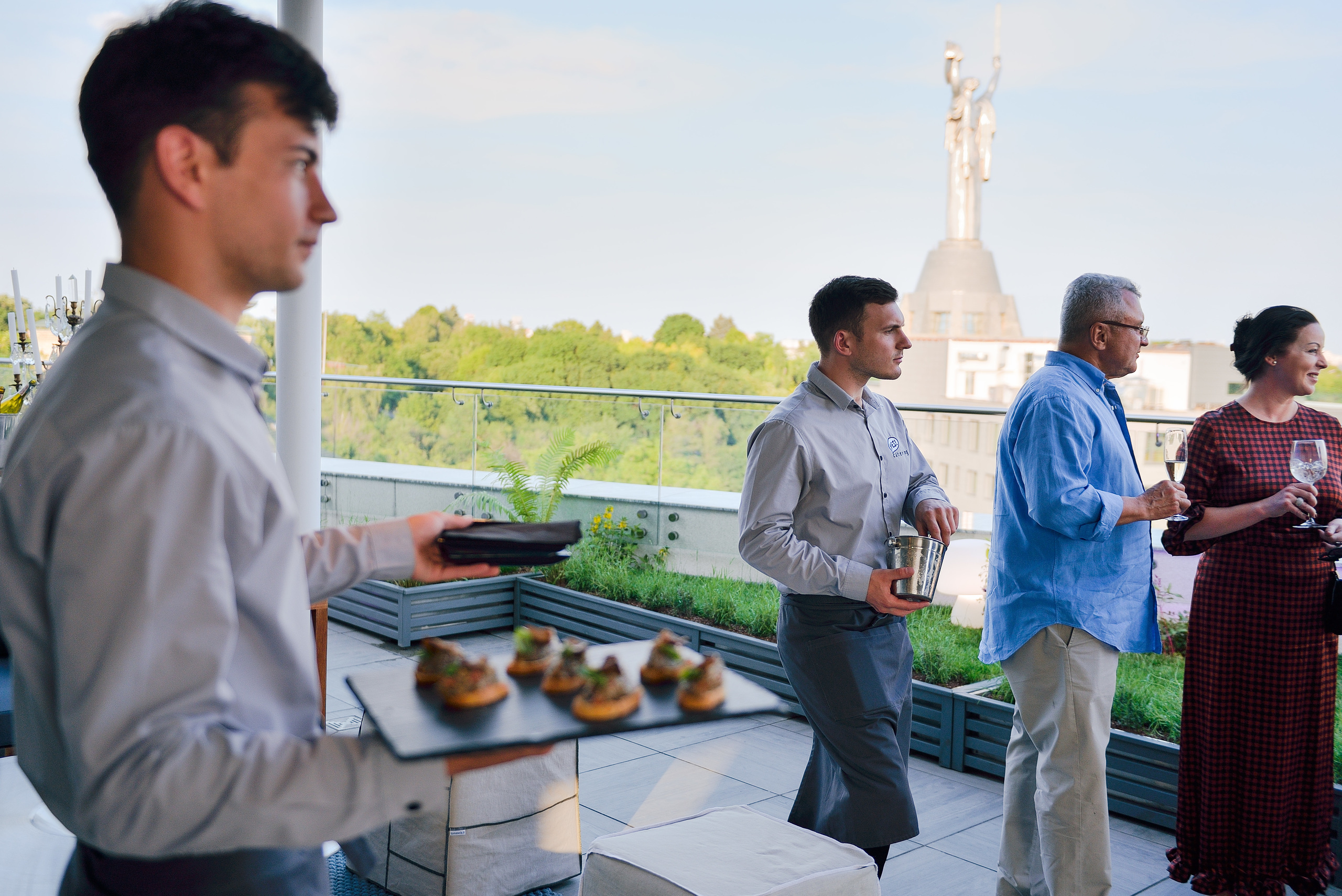 Фотограф на мероприятие. Ivan Skufinsky — wedding and family photographer in Vancouver