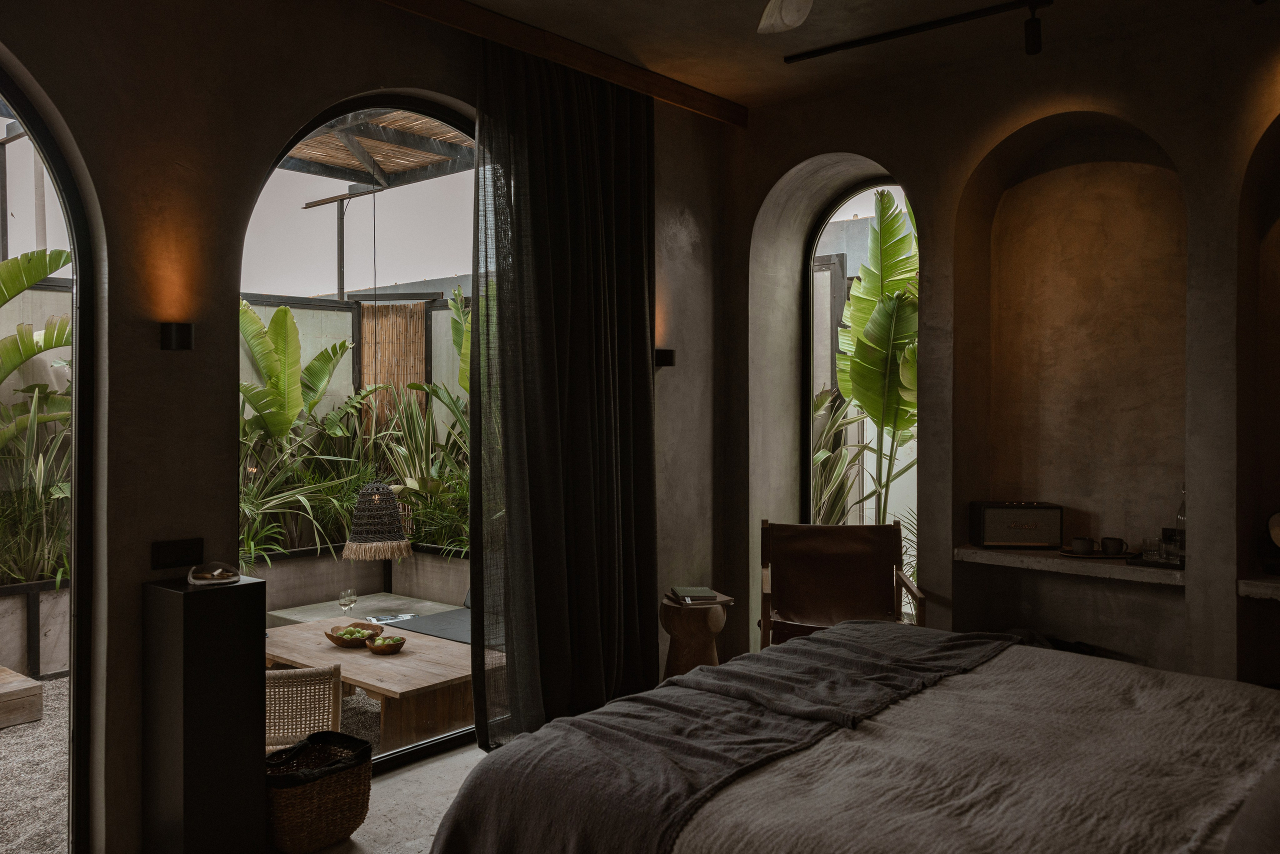 Interior photography and video shooting of a hotel in Bali style. Ivan Skufinsky — wedding and family photographer in Vancouver