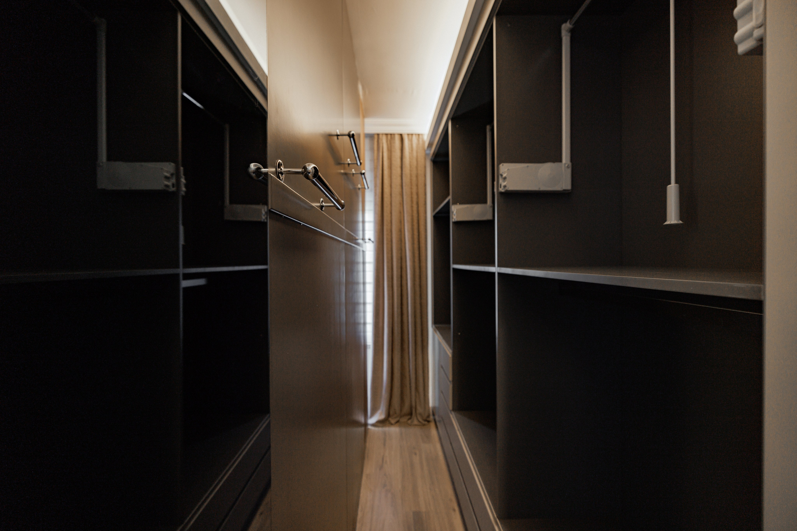 Real estate photographer in Vancouver Burnaby Richmond. Ivan Skufinsky — wedding and family photographer in Vancouver