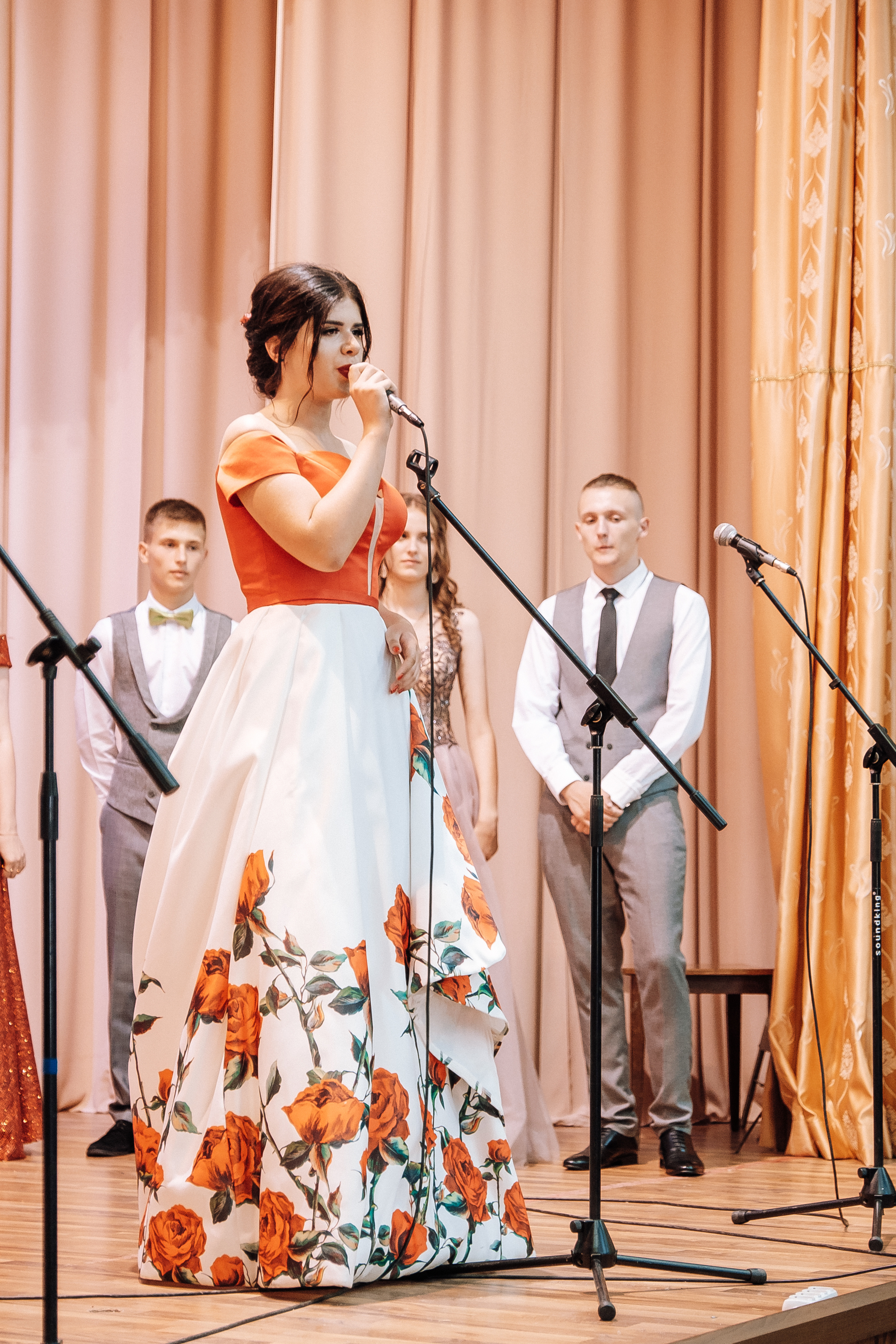 Выпускной школа номер 3. Хмельник. Ivan Skufinsky — wedding and family photographer in Vancouver