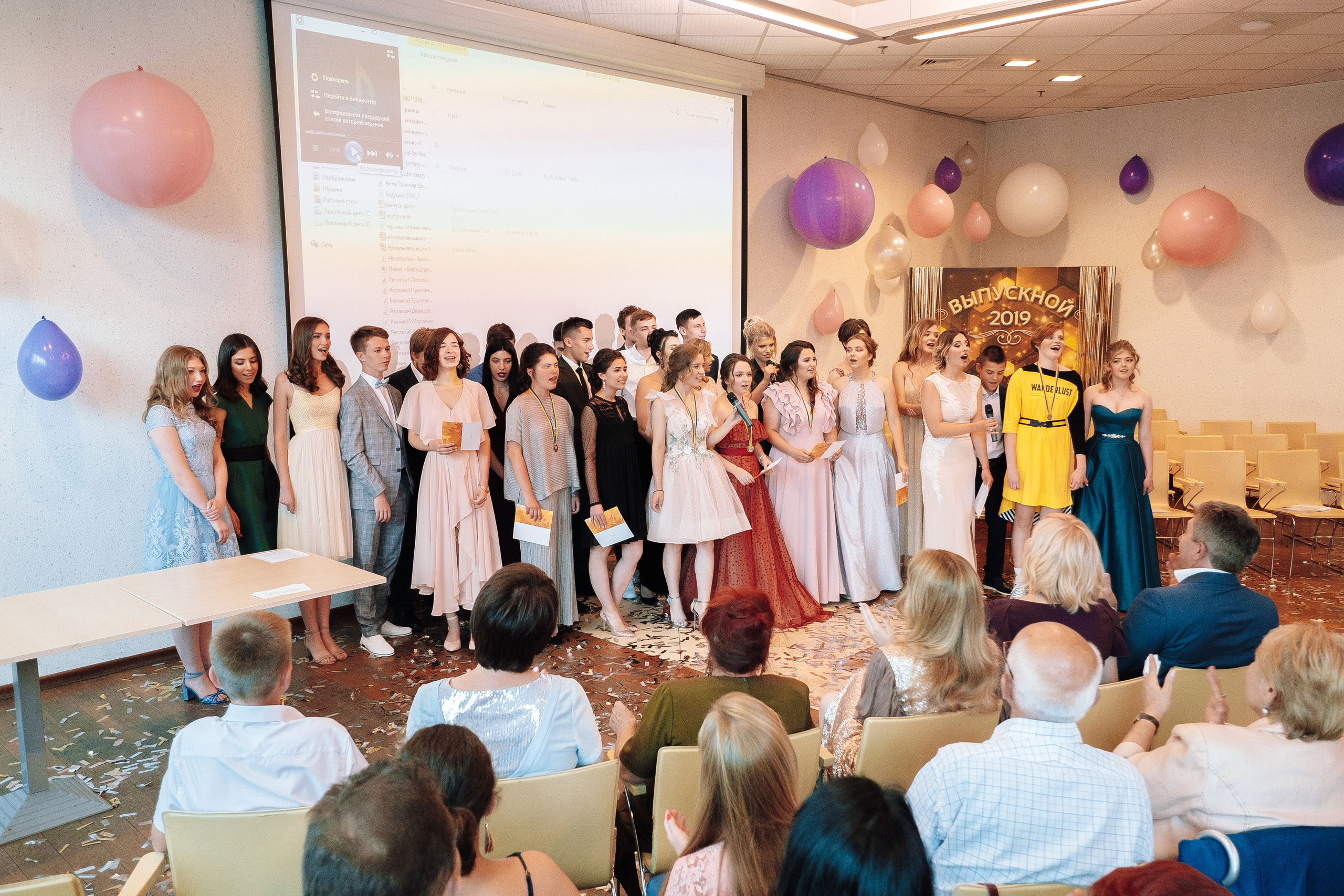 Выпускной 153 Гимназия. Ivan Skufinsky — wedding and family photographer in Vancouver