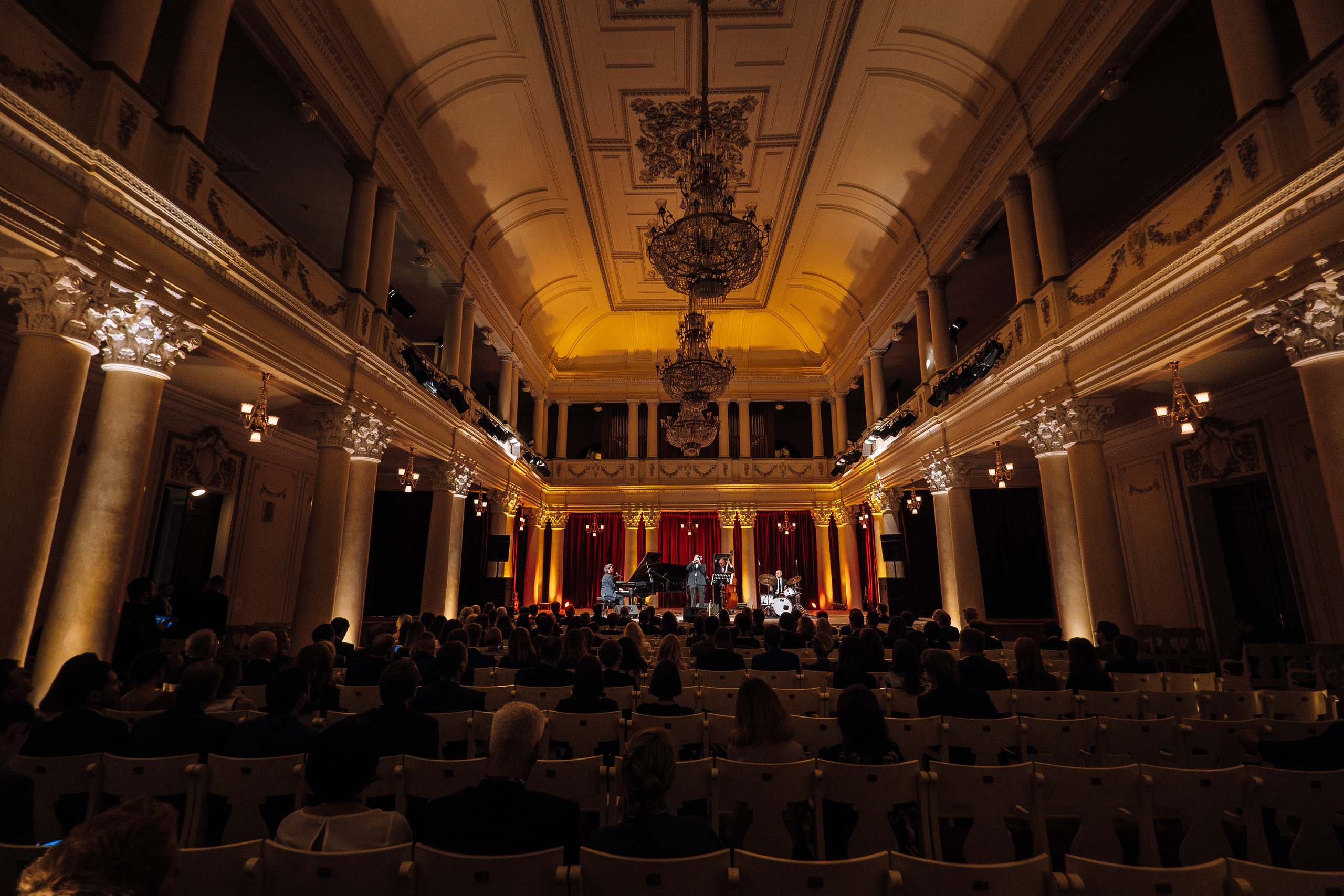 Deutsche Bank 10 years in Ukraine. Ivan Skufinsky — wedding and family photographer in Vancouver