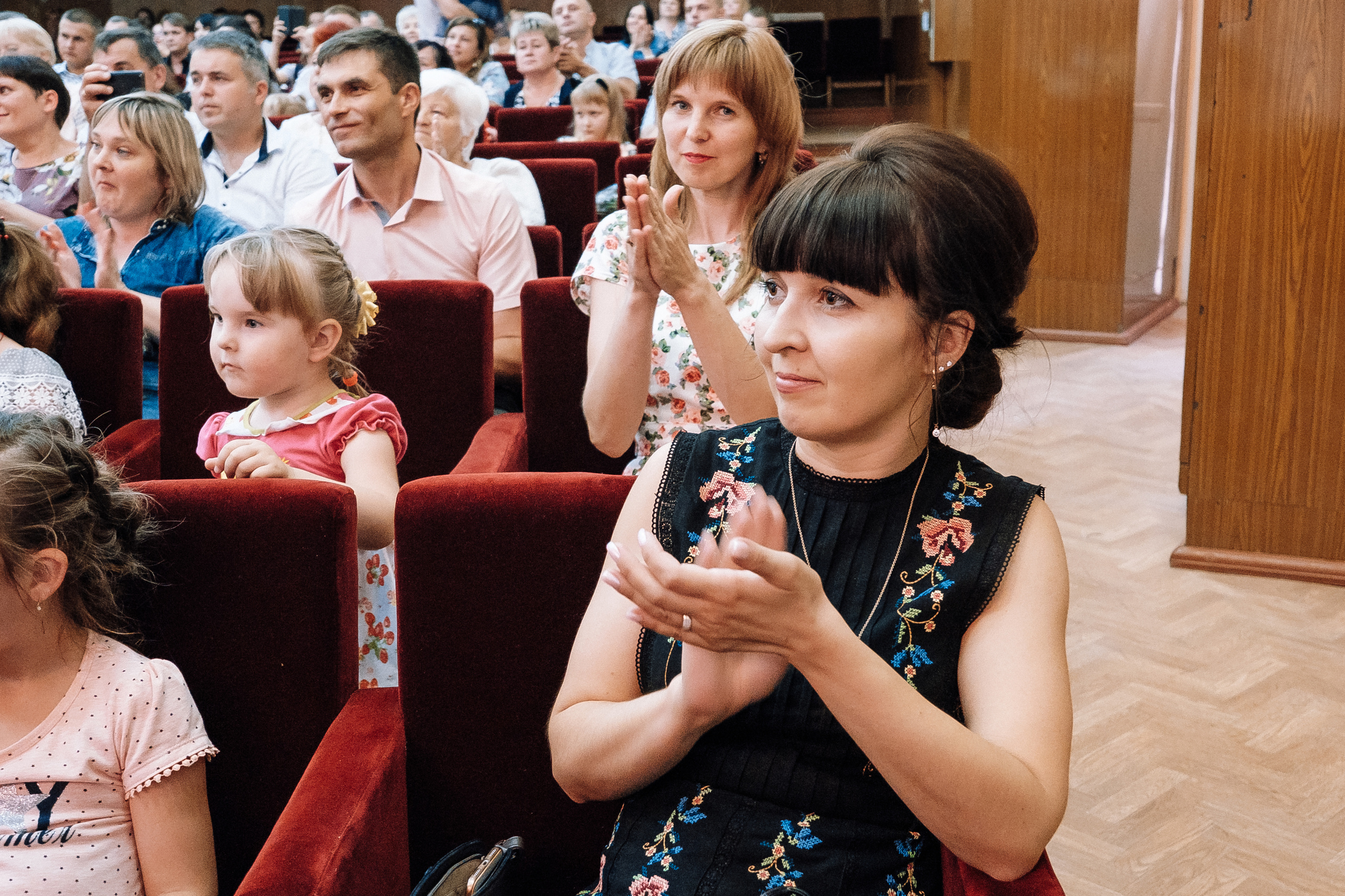 Выпускной школа номер 3. Хмельник. Ivan Skufinsky — wedding and family photographer in Vancouver