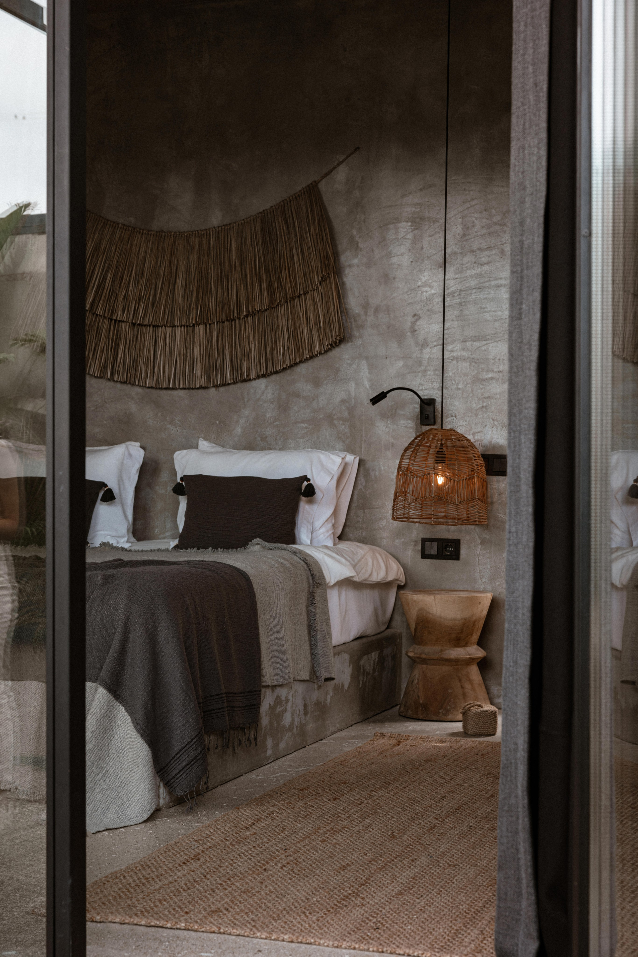 Interior photography and video shooting of a hotel in Bali style. Ivan Skufinsky — wedding and family photographer in Vancouver