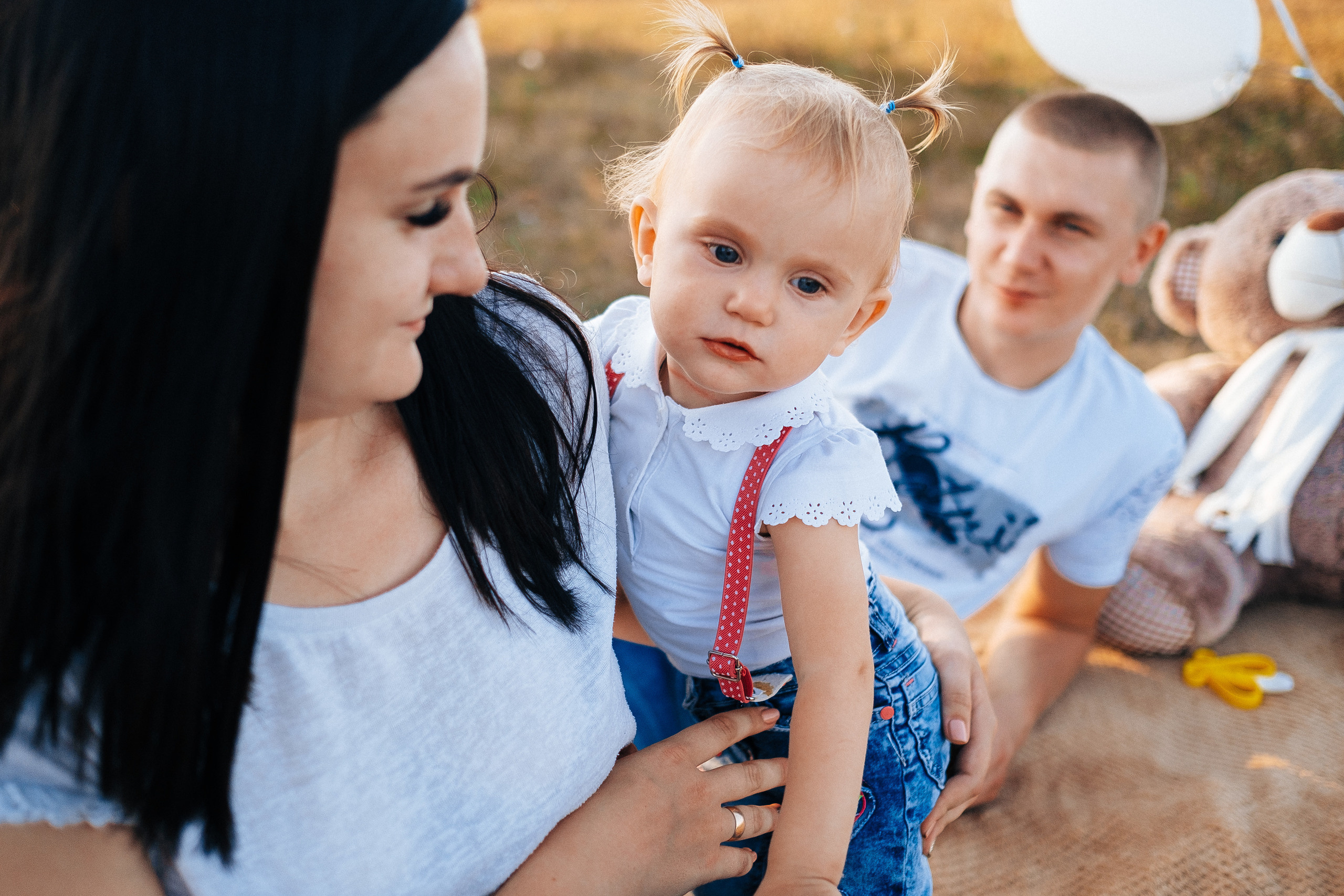 FamilyStory 1year (Lilia Sergey Maria). Ivan Skufinsky — wedding and family photographer in Vancouver