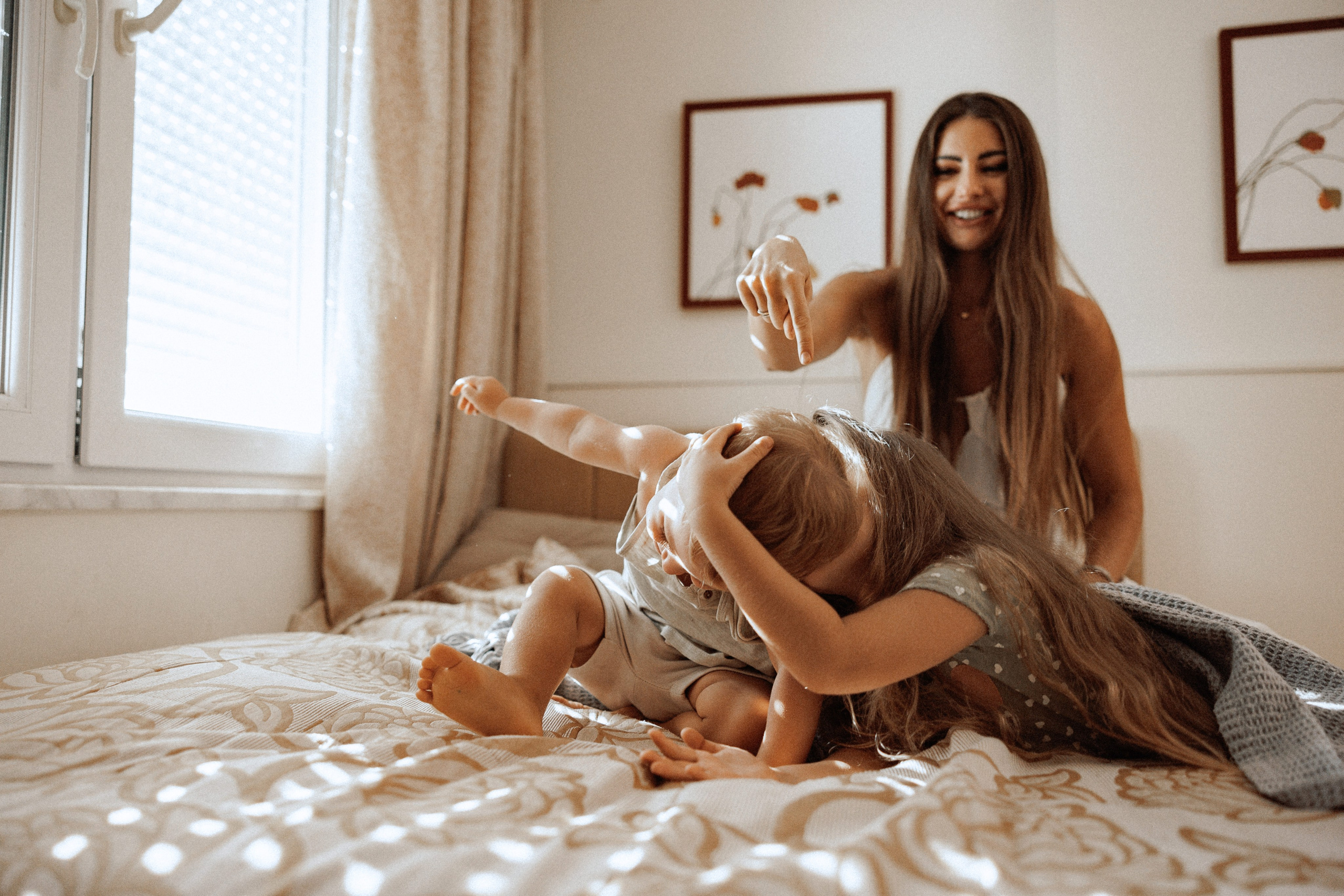 Home family shoot. Ivan Skufinsky — wedding and family photographer in Vancouver