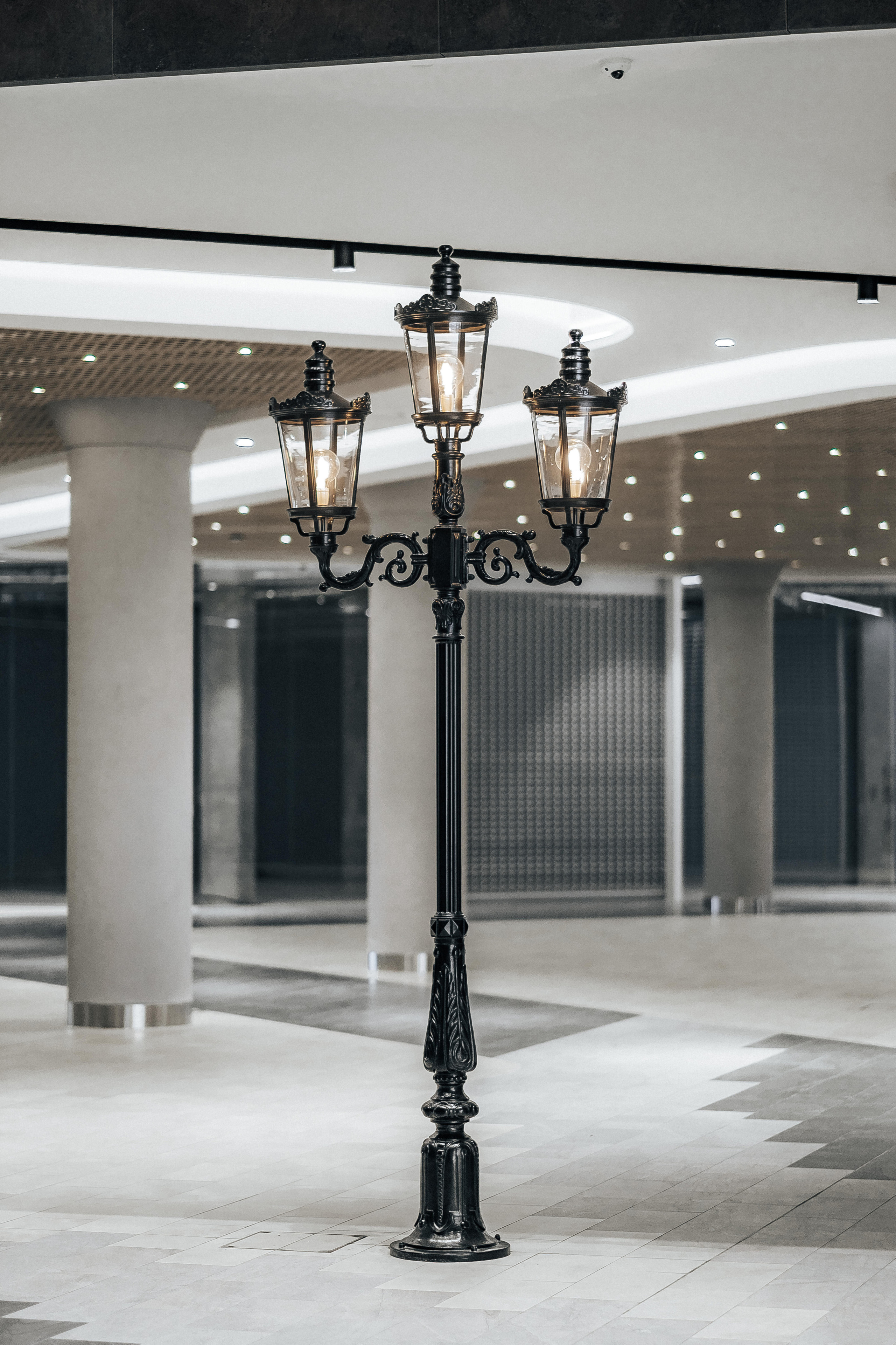 INTERIOR RETROVILLE. Ivan Skufinsky — wedding and family photographer in Vancouver