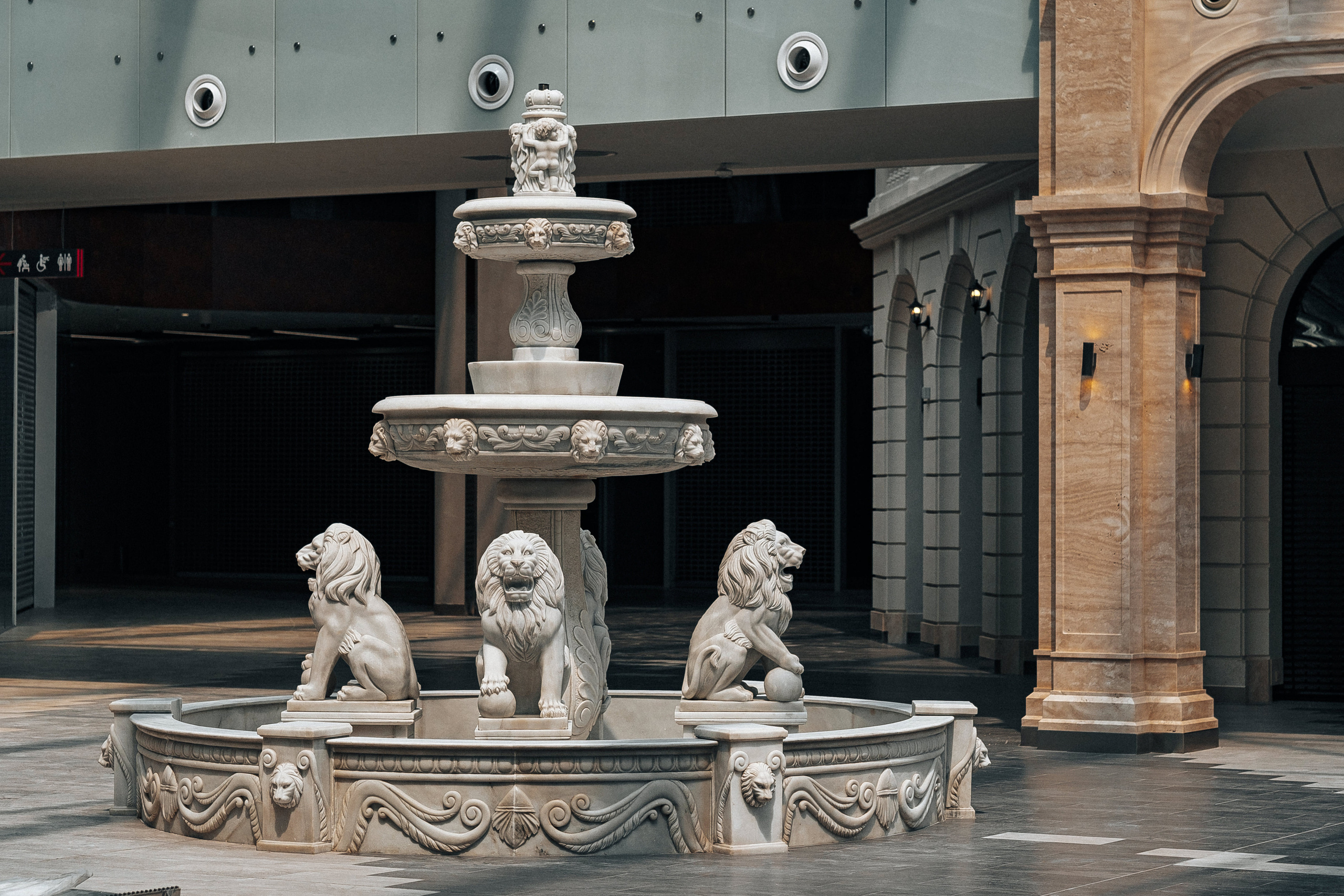 INTERIOR RETROVILLE. Ivan Skufinsky — wedding and family photographer in Vancouver