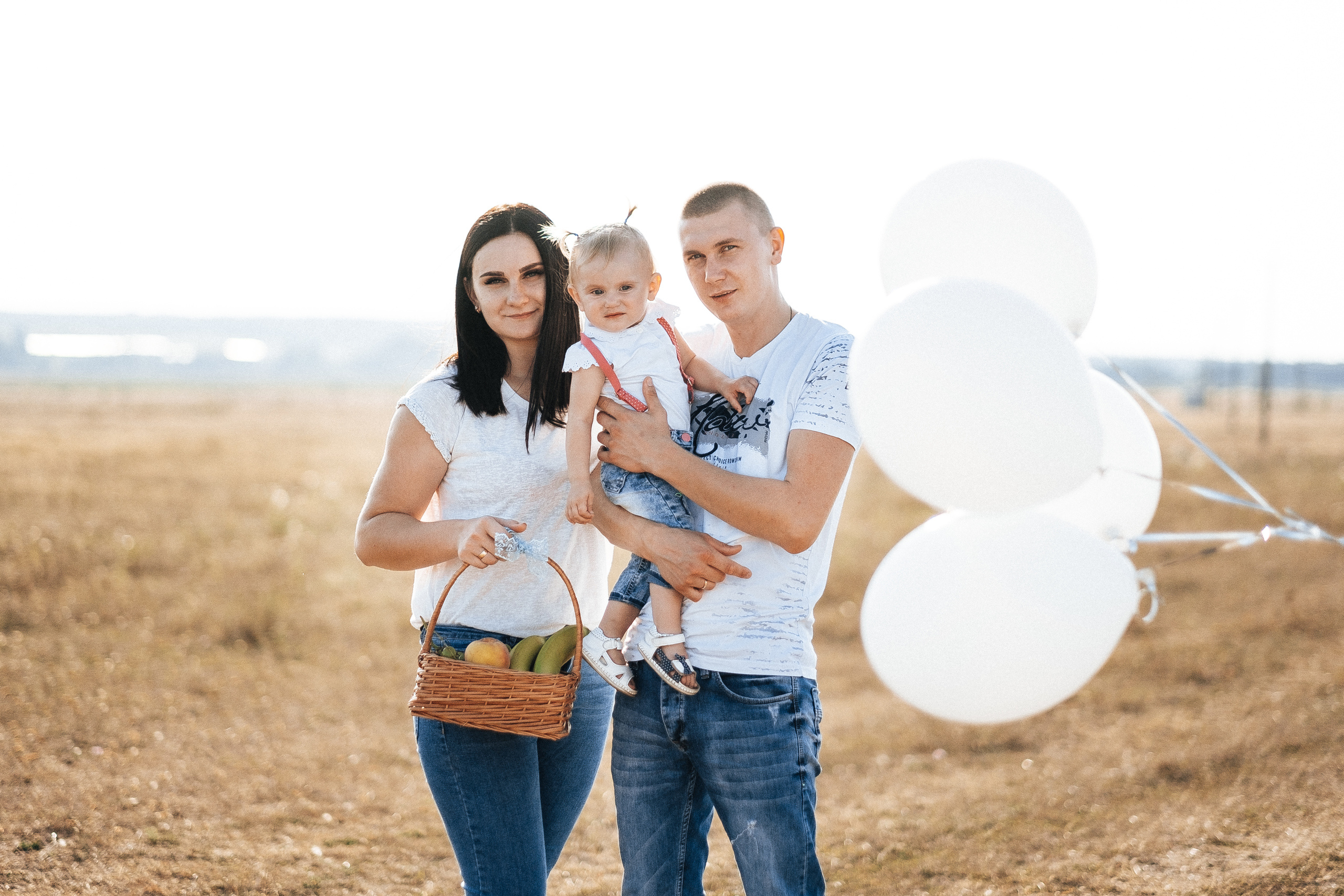 FamilyStory 1year (Lilia Sergey Maria). Ivan Skufinsky — wedding and family photographer in Vancouver