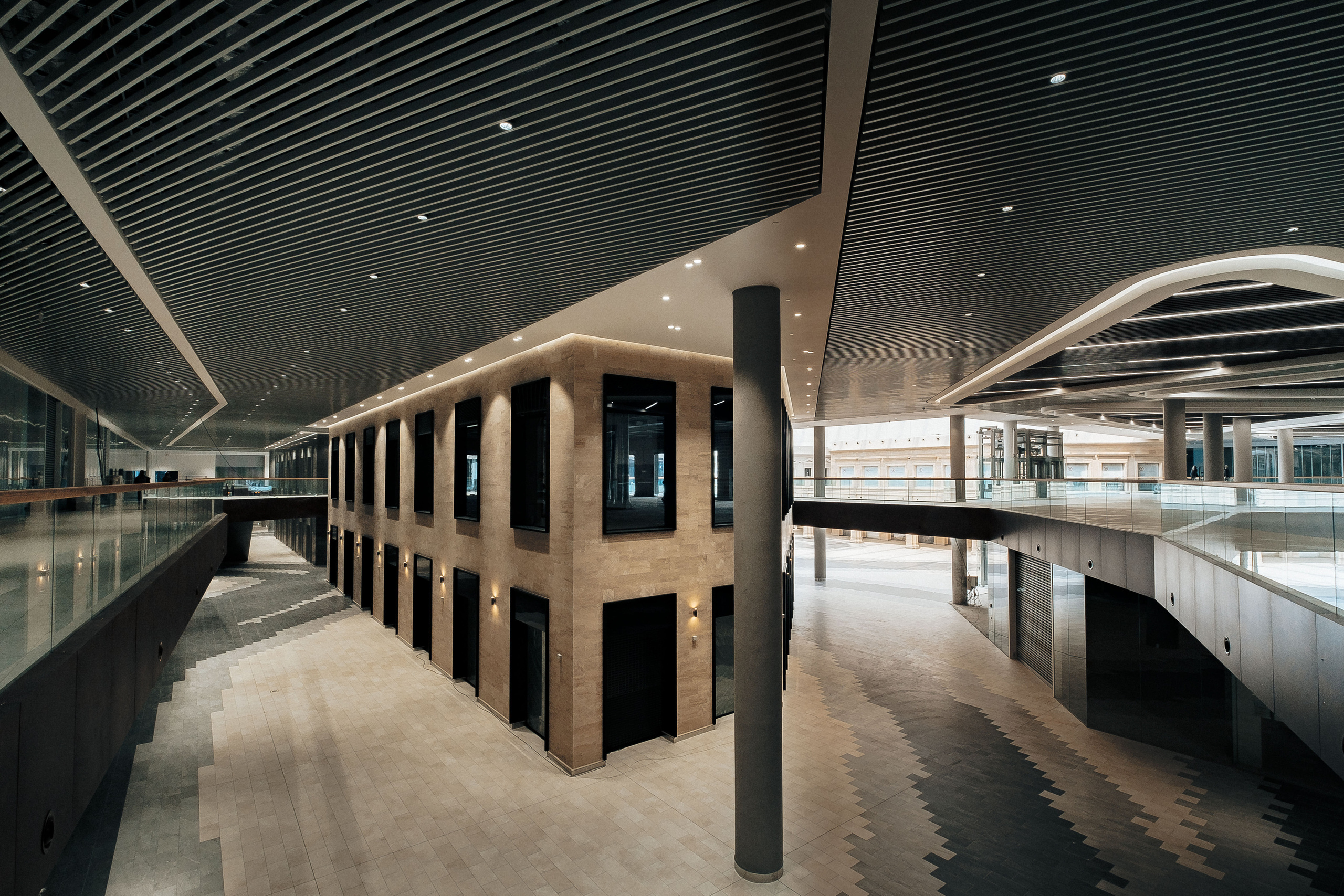 INTERIOR RETROVILLE. Ivan Skufinsky — wedding and family photographer in Vancouver