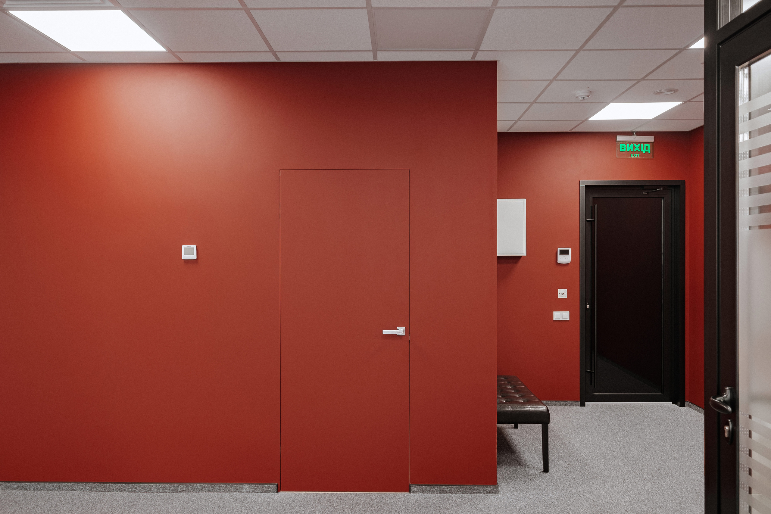 Interior photography and videography in Vancouver, BC, Richmond. Ivan Skufinsky — wedding and family photographer in Vancouver