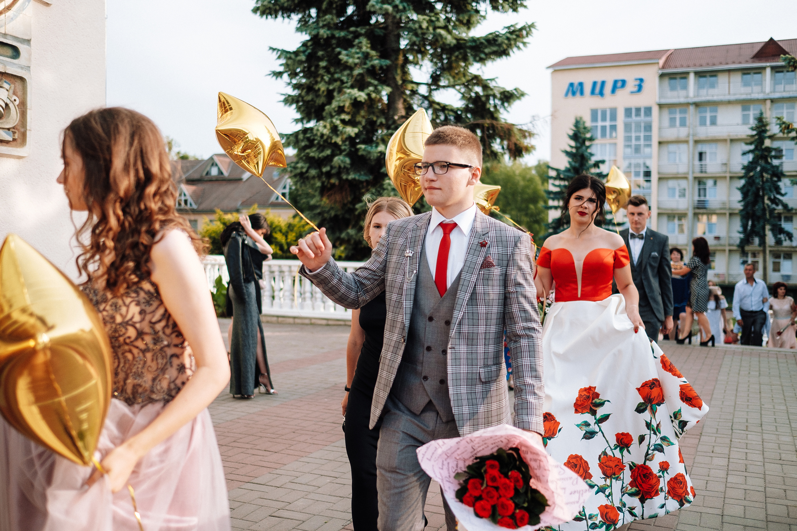 Выпускной школа номер 3. Хмельник. Ivan Skufinsky — wedding and family photographer in Vancouver