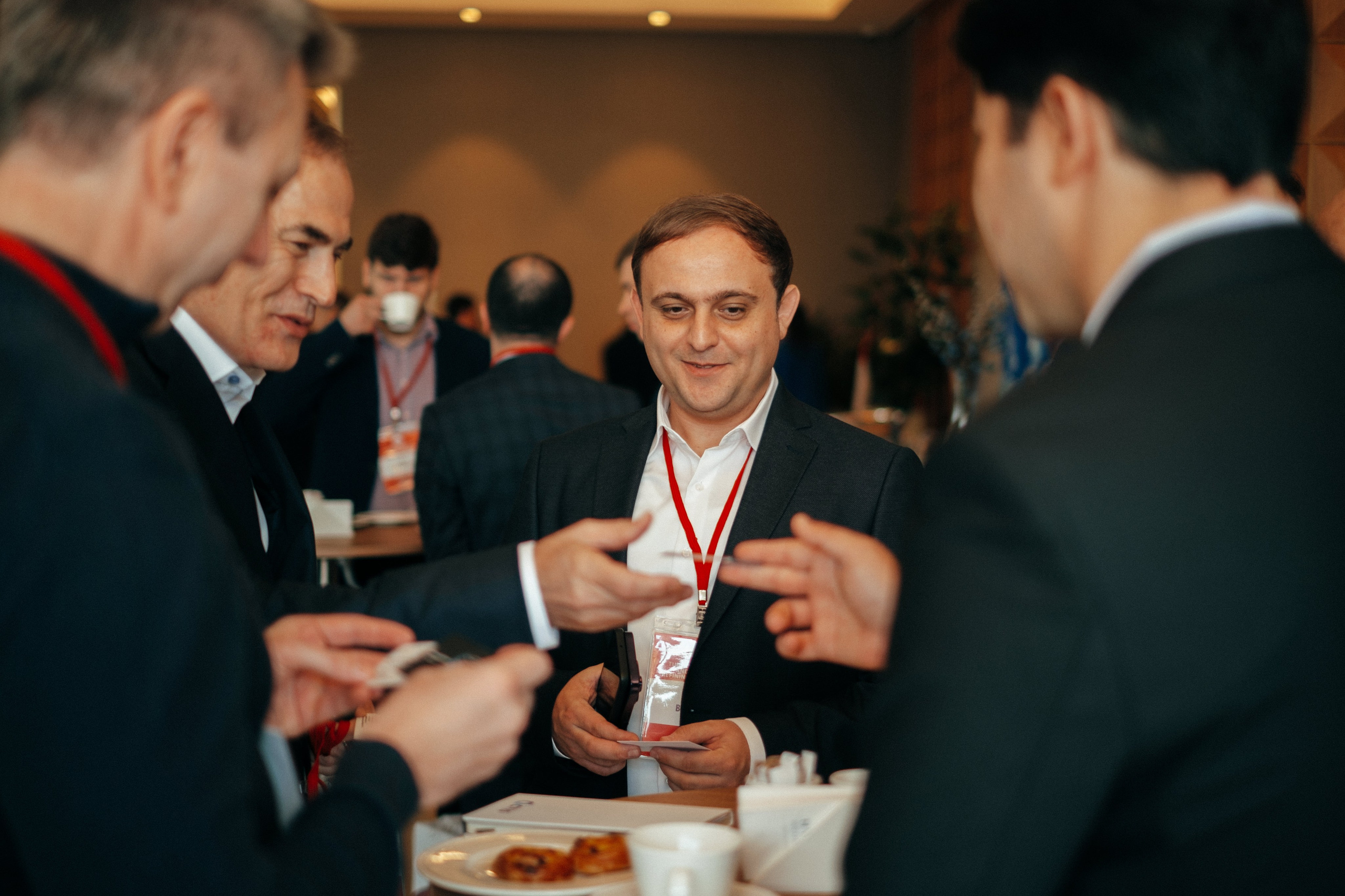 EXECUTIVE RETREAT Izmir Confidence Information Services. Ivan Skufinsky — wedding and family photographer in Vancouver