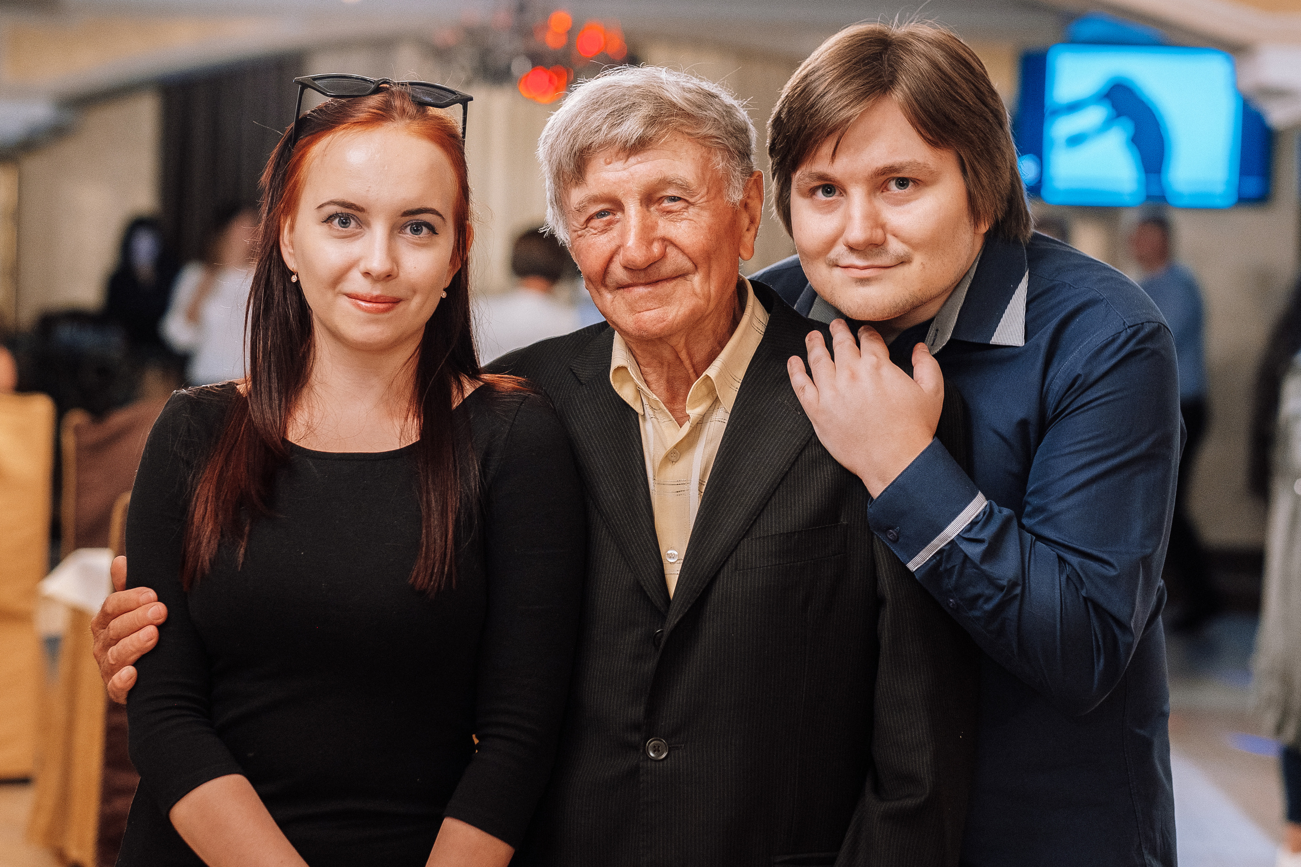 Дедушке Виктору 80. Ivan Skufinsky — wedding and family photographer in Vancouver