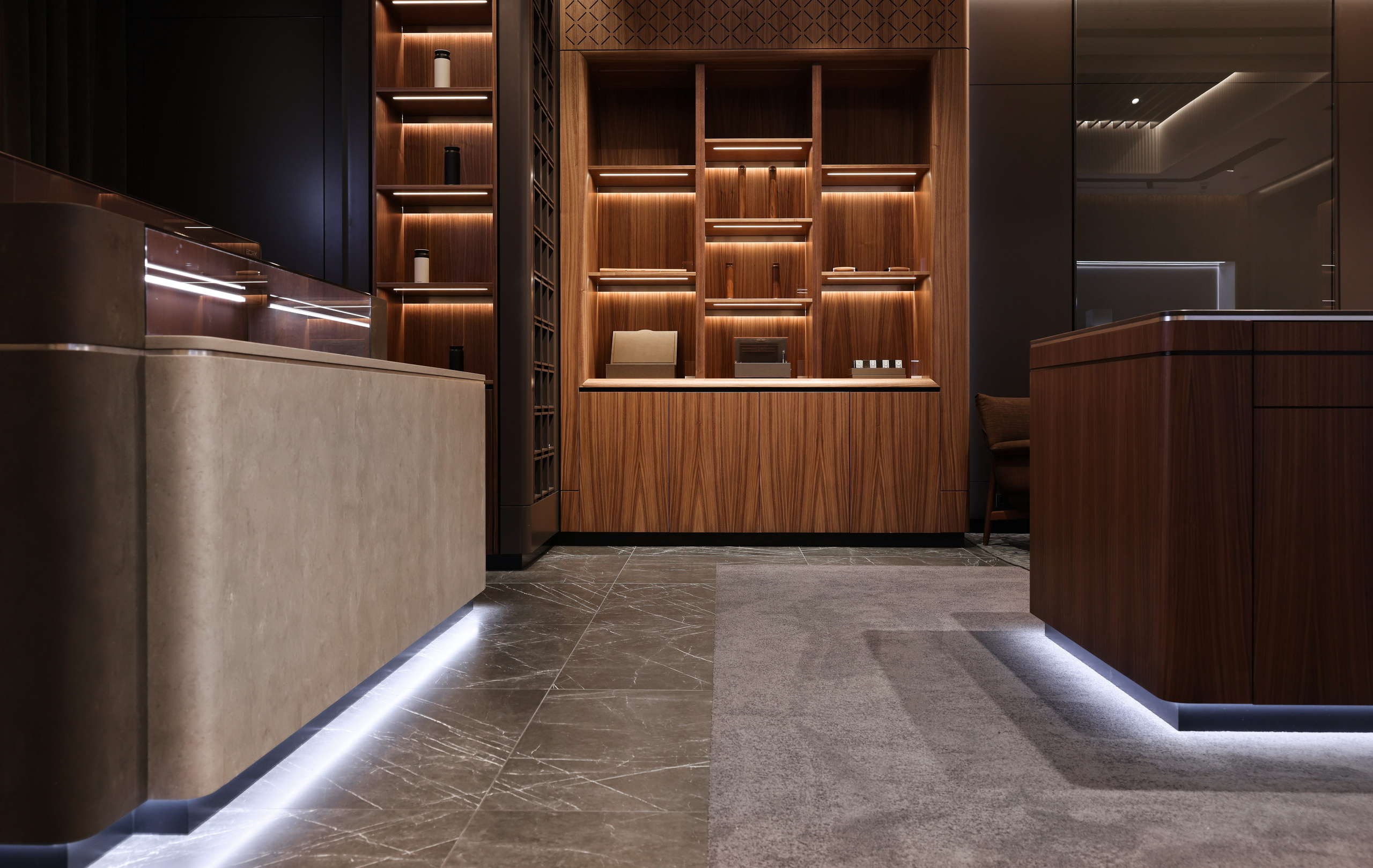 Интерьерный фотограф. Showroom Bork. Ivan Skufinsky — wedding and family photographer in Vancouver