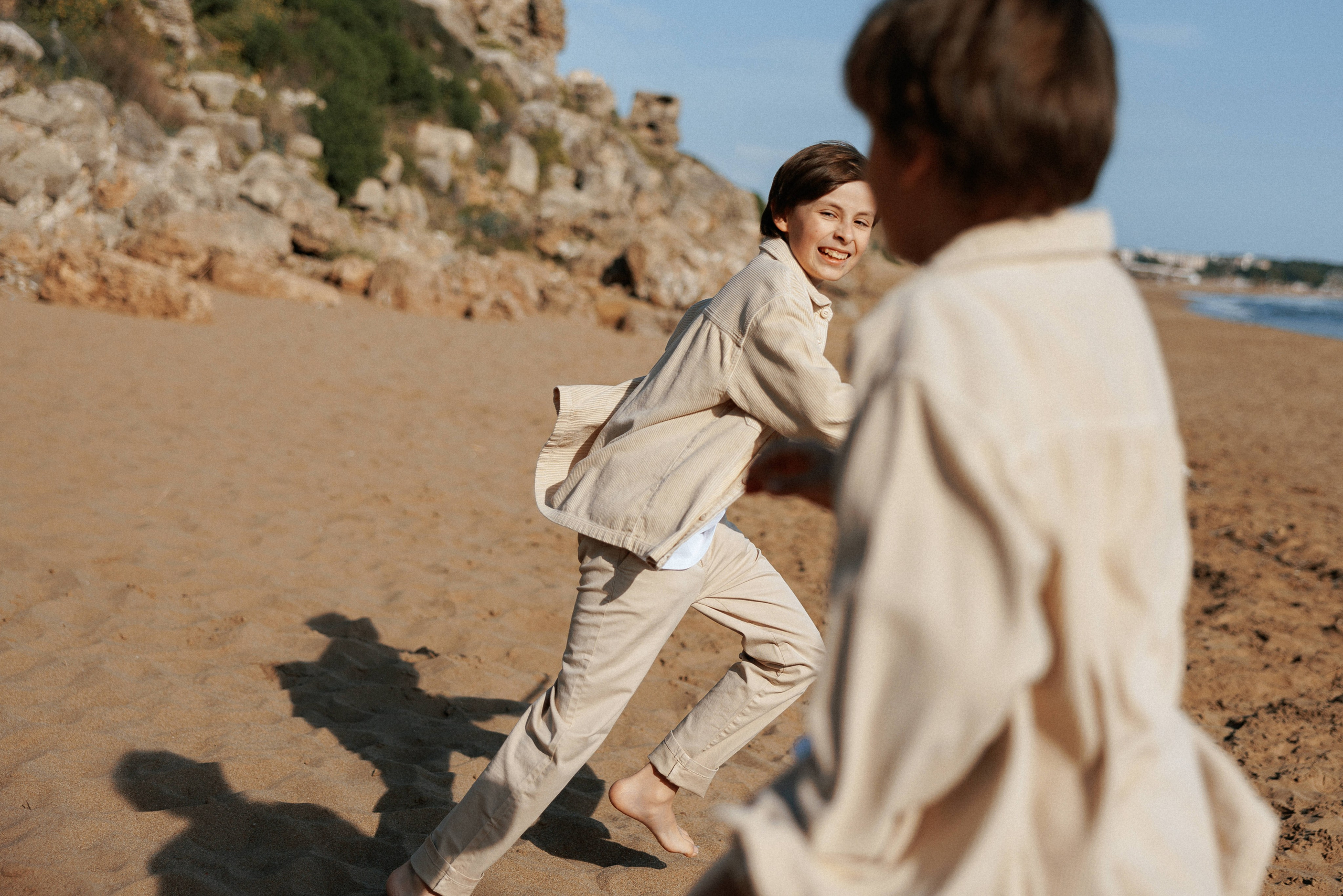 Family photo session on the beach in Vancouver BC Сanada. Twins. Ivan Skufinsky — wedding and family photographer in Vancouver