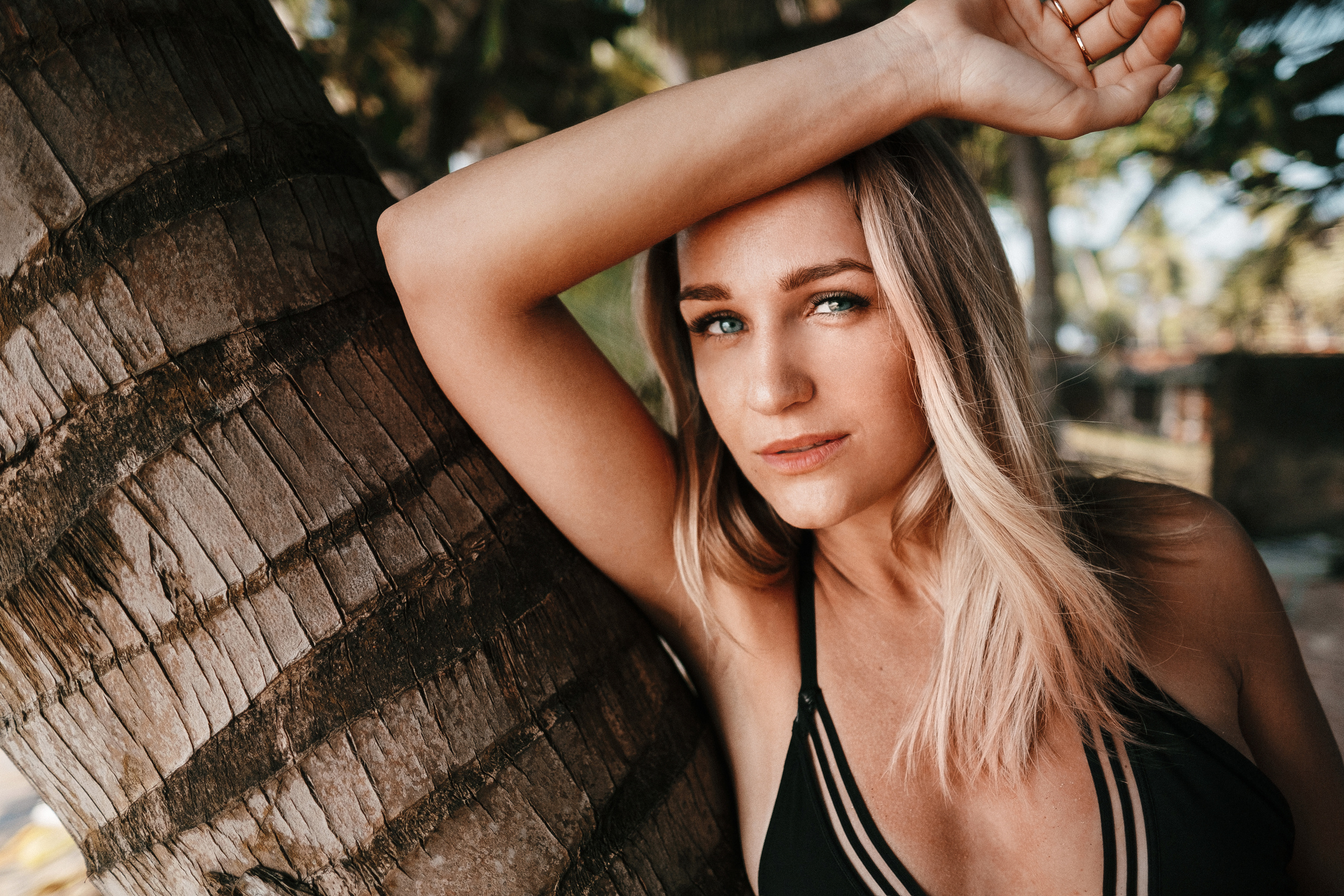 Sasha+Sasha+Liza Unavatuna. Ivan Skufinsky — wedding and family photographer in Vancouver