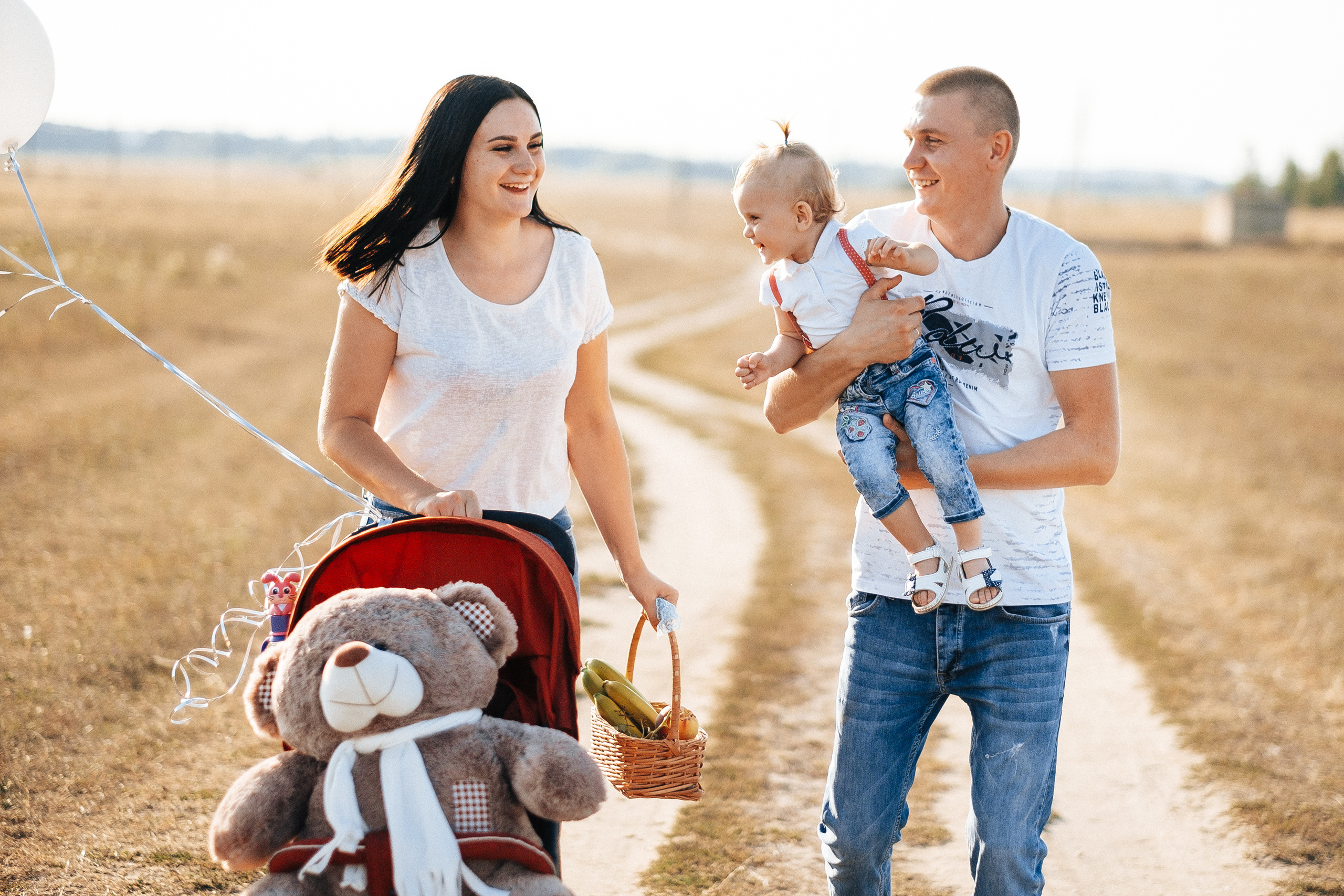 FamilyStory 1year (Lilia Sergey Maria). Ivan Skufinsky — wedding and family photographer in Vancouver