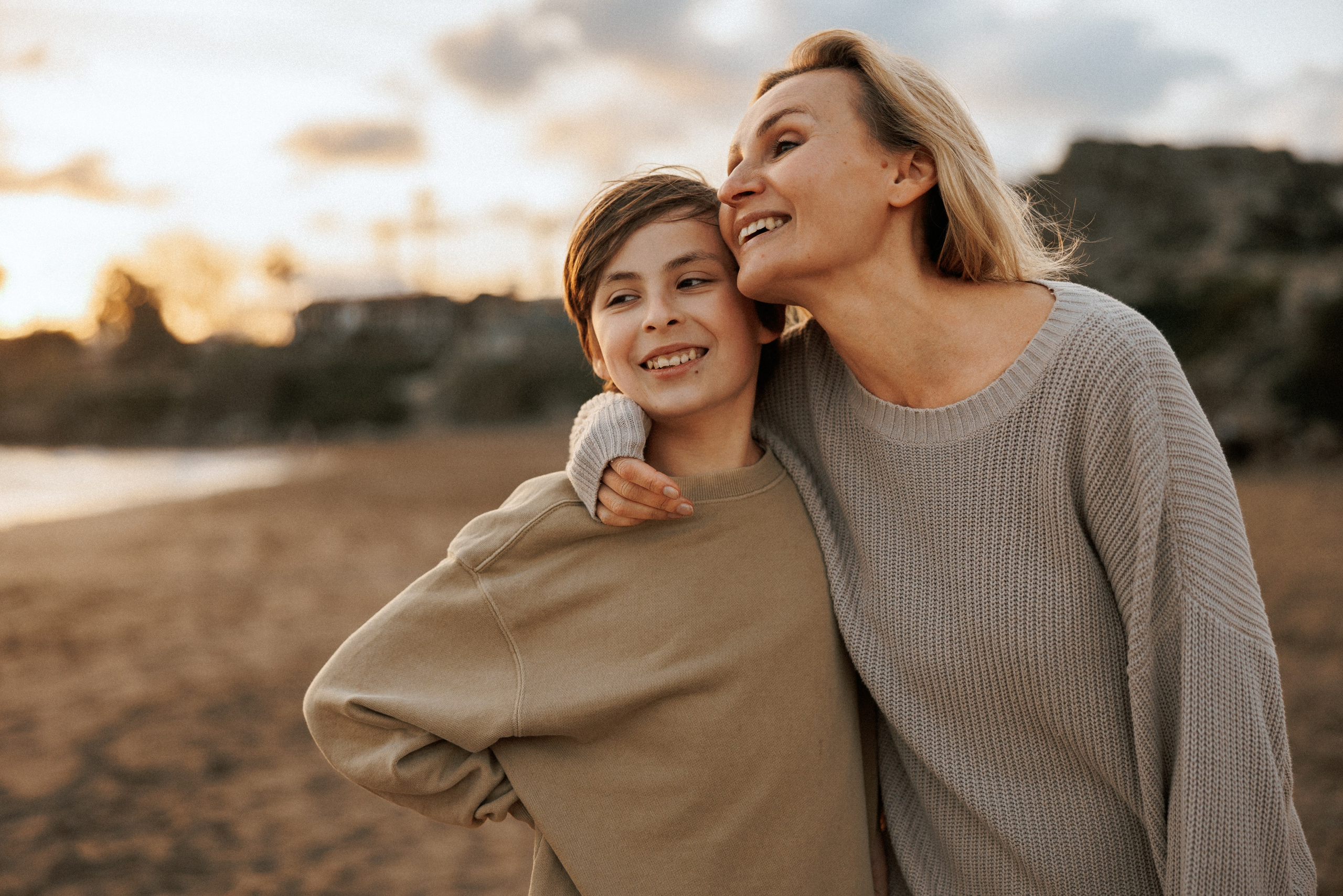 Family photo session on the beach in Vancouver BC Сanada. Twins. Ivan Skufinsky — wedding and family photographer in Vancouver