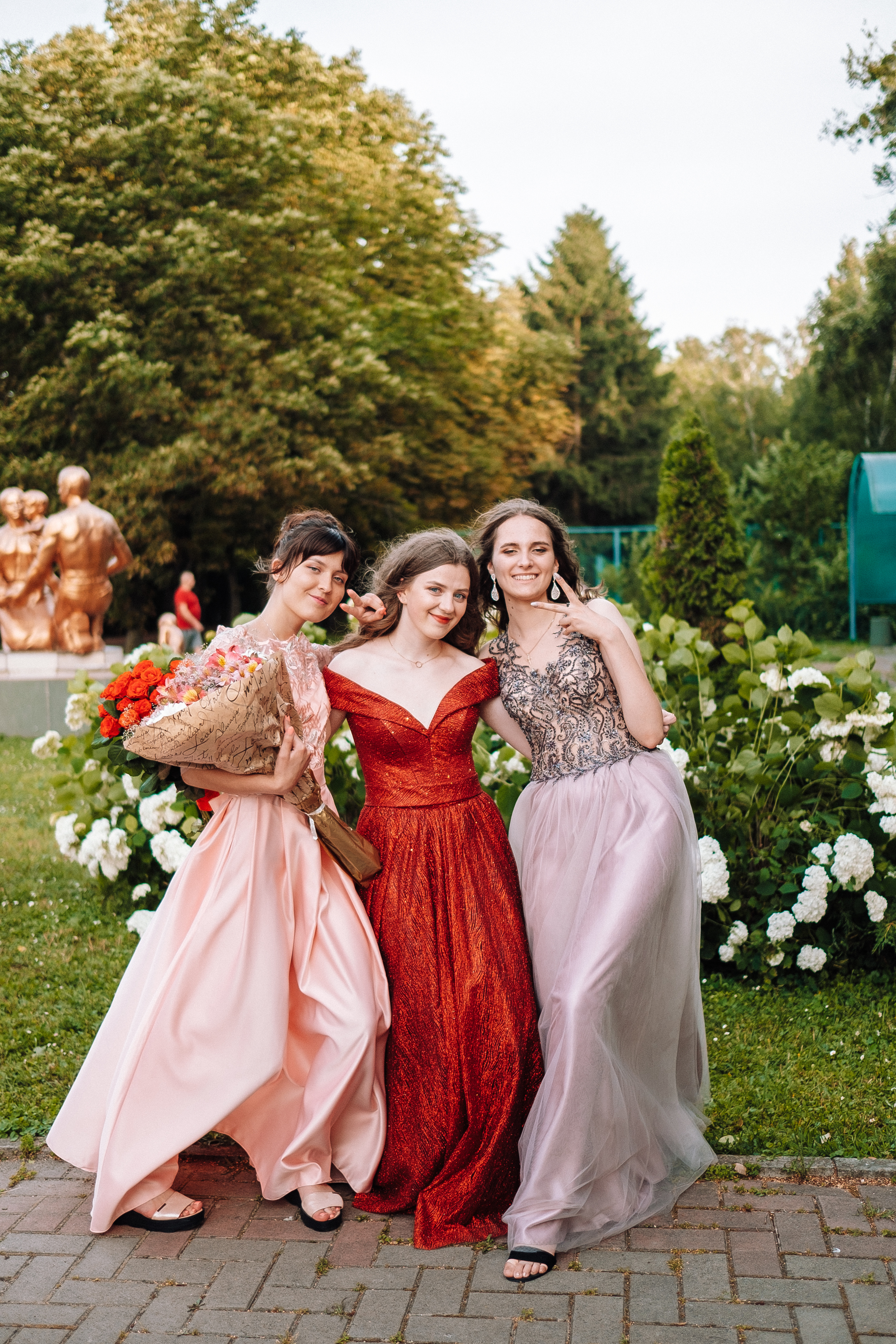 Выпускной школа номер 3. Хмельник. Ivan Skufinsky — wedding and family photographer in Vancouver