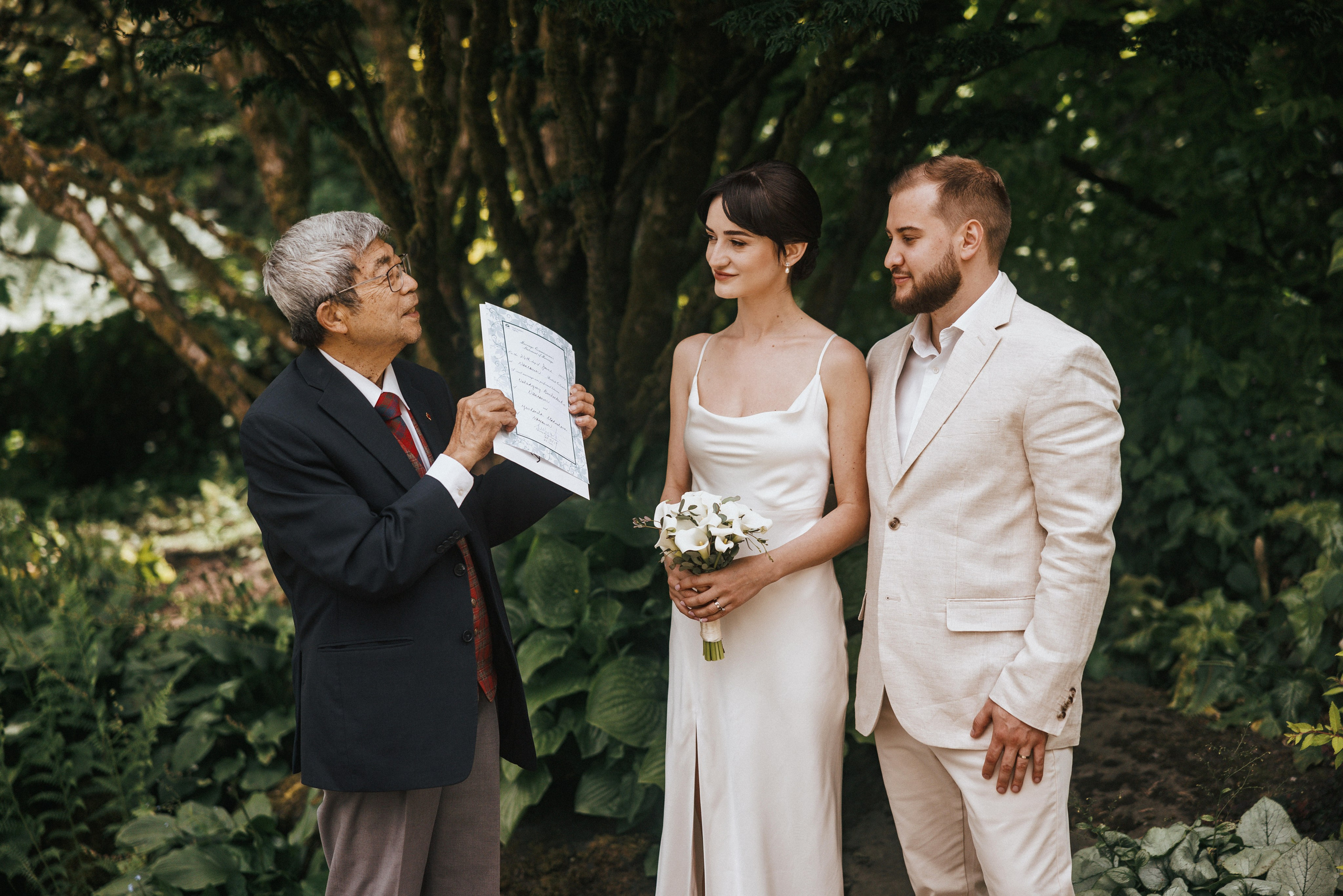 Sky-High Love: Stunning Vancouver Mountain Wedding Shoot by Helicopter. Ivan Skufinsky — wedding and family photographer in Vancouver