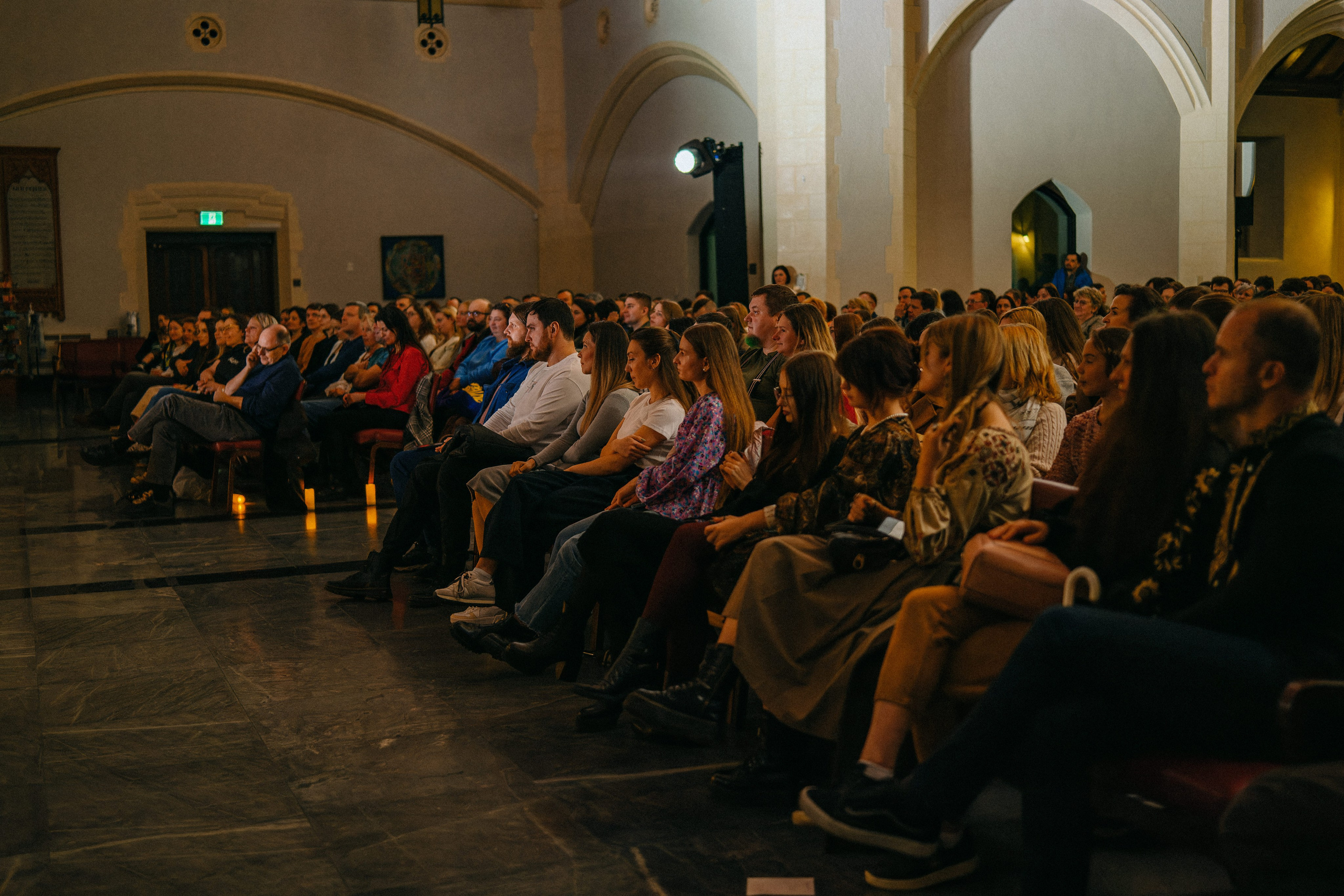 Live concert photography from Vivienne Mort in Vancouver 2025. Ivan Skufinsky — wedding and family photographer in Vancouver