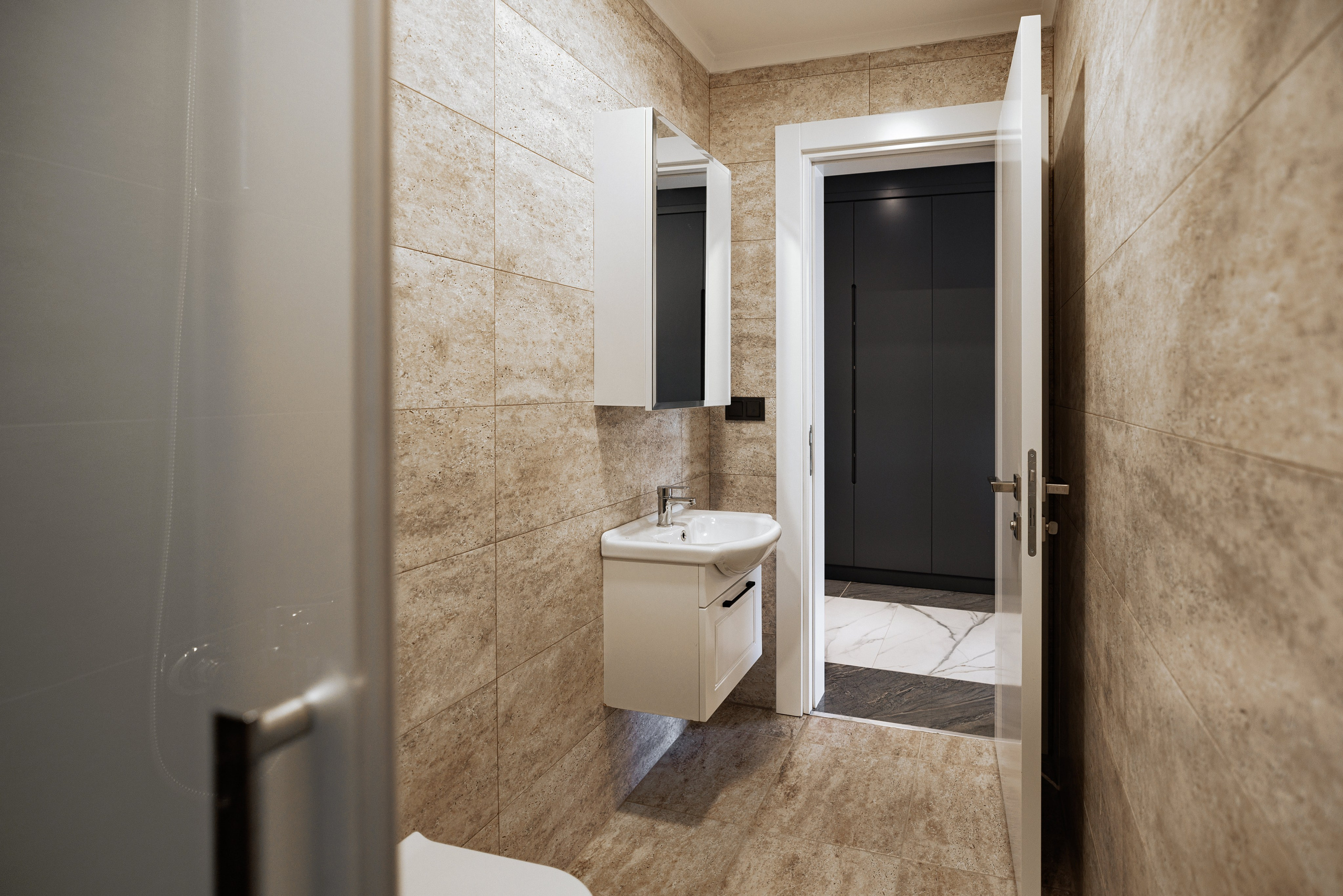 Real estate photographer in Vancouver Burnaby Richmond. Ivan Skufinsky — wedding and family photographer in Vancouver