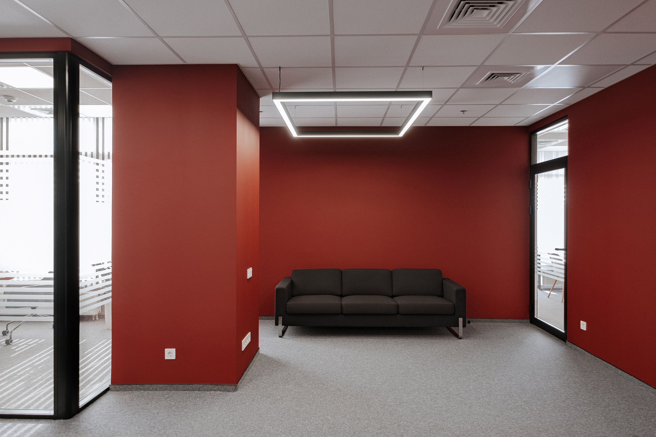 Interior photography and videography in Vancouver, BC, Richmond. Ivan Skufinsky — wedding and family photographer in Vancouver