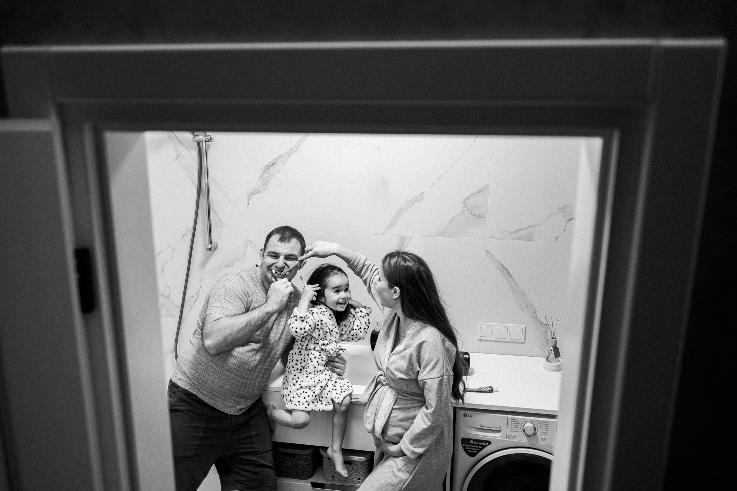 Марина+Андрей+Лиза+Животик. Ivan Skufinsky — wedding and family photographer in Vancouver