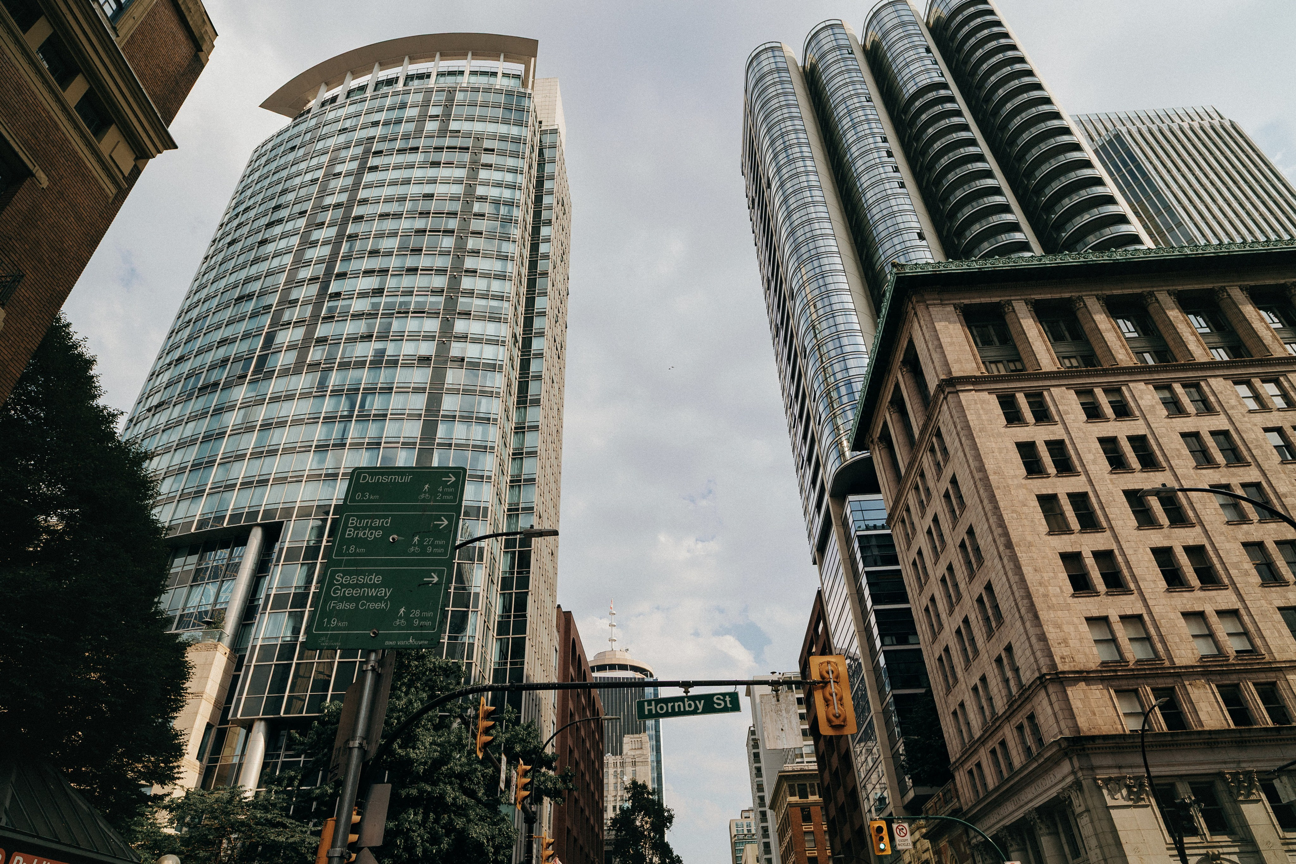 WeddingStory in Vancouver Club. Ivan Skufinsky — wedding and family photographer in Vancouver