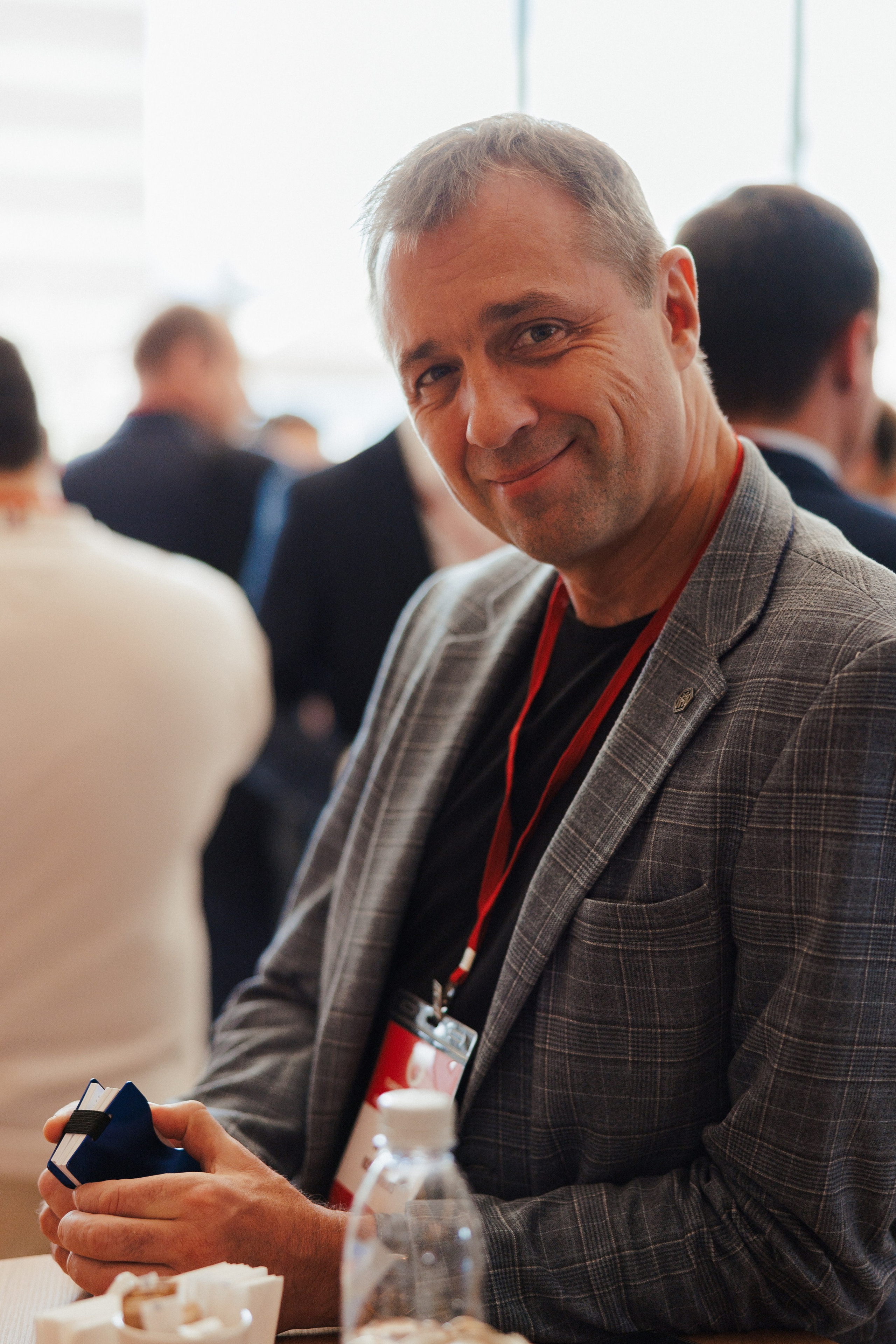 EXECUTIVE RETREAT Izmir Confidence Information Services. Ivan Skufinsky — wedding and family photographer in Vancouver