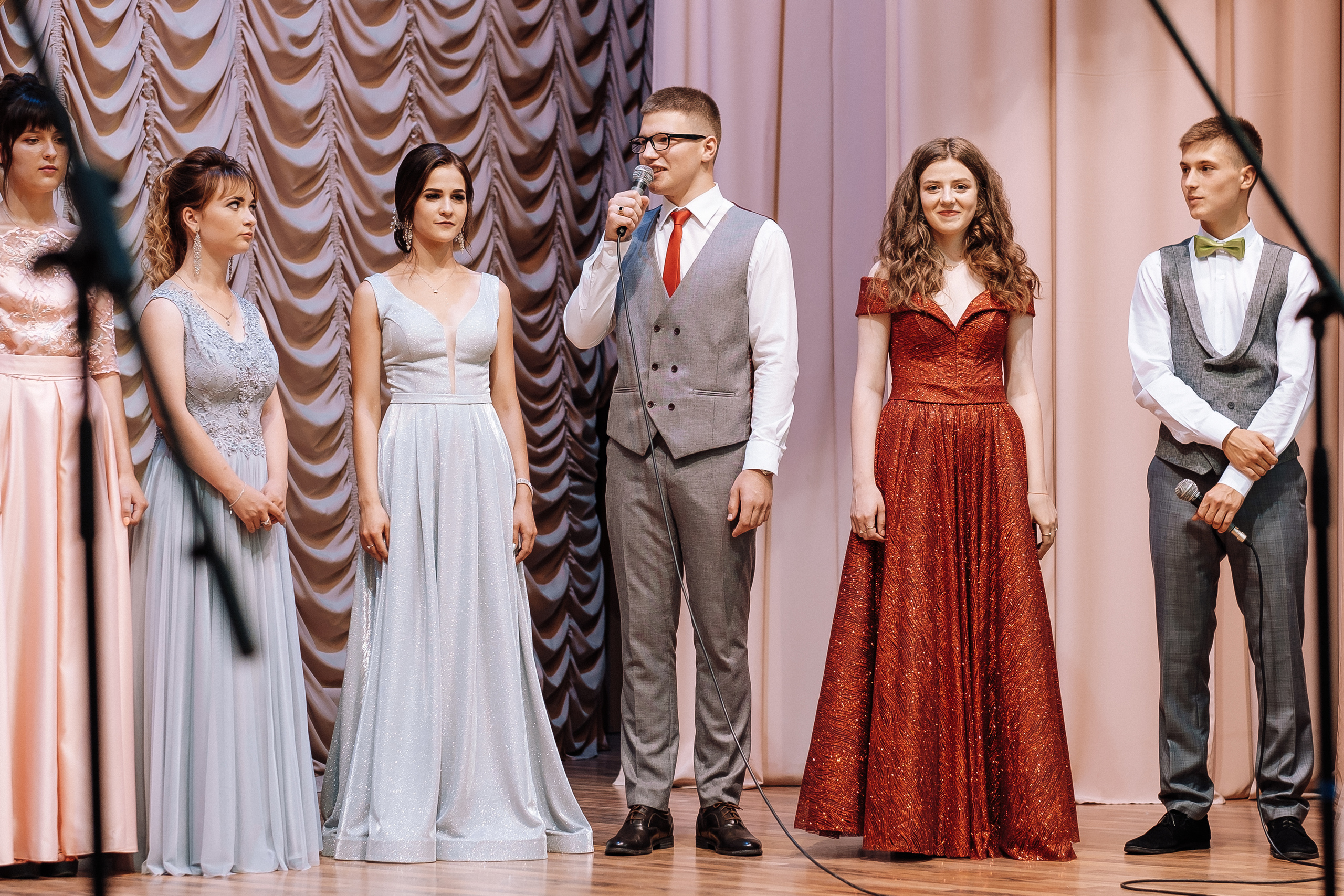 Выпускной школа номер 3. Хмельник. Ivan Skufinsky — wedding and family photographer in Vancouver