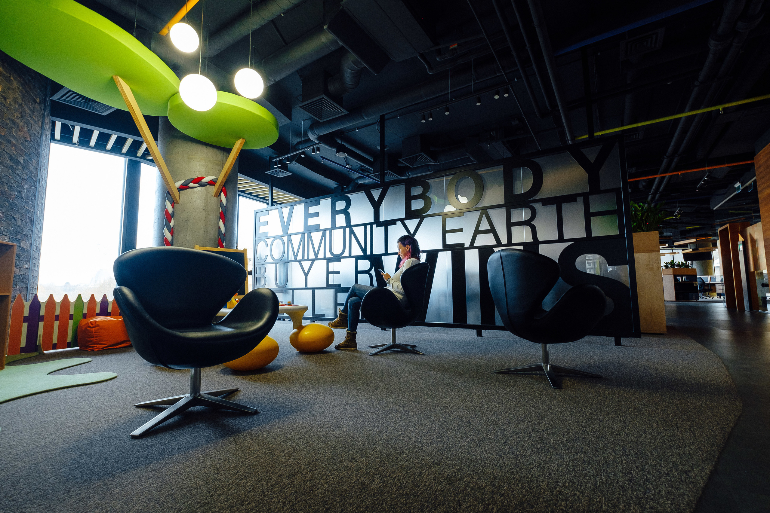 Фотоэкскурсия в компанию OLX. Ivan Skufinsky — wedding and family photographer in Vancouver