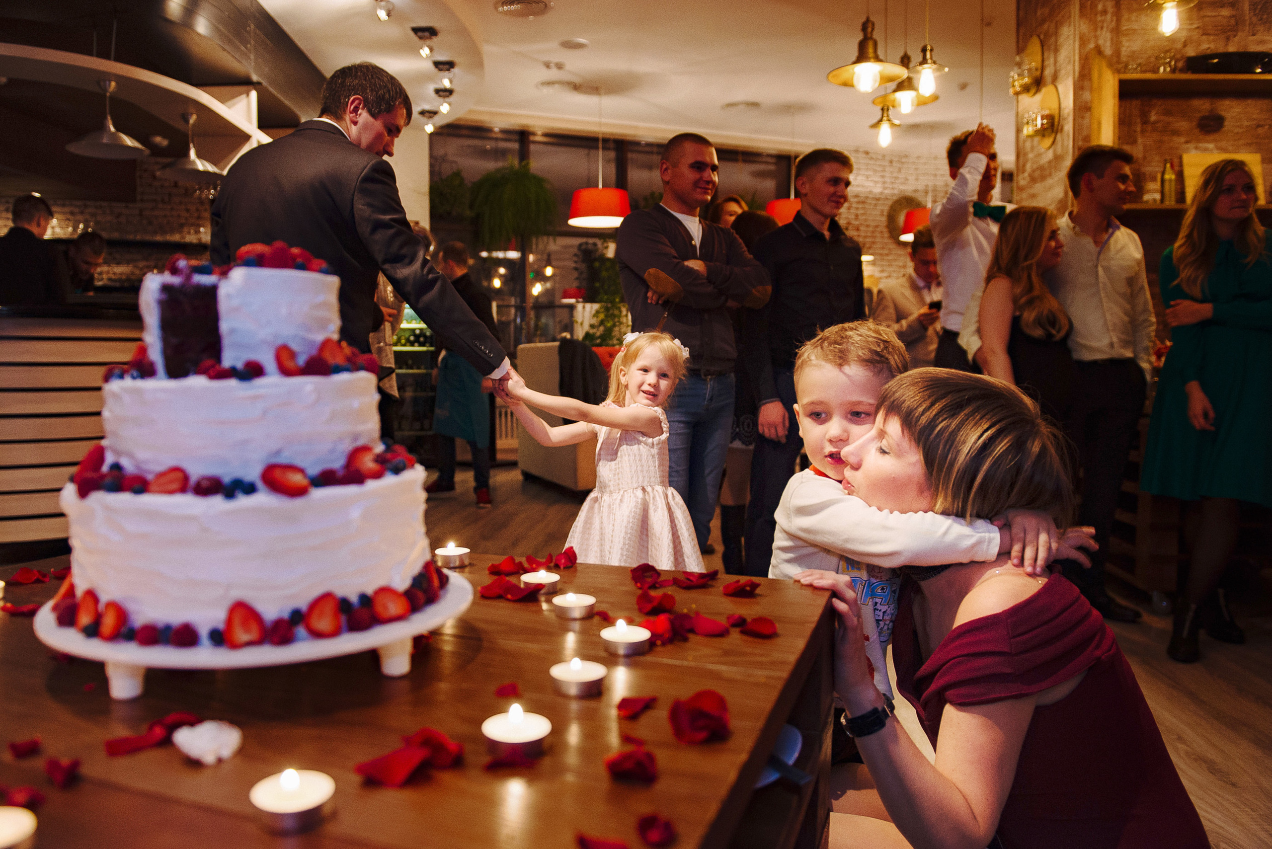 Wedding photoshoots photographer videographer Vancouver BC. Ivan Skufinsky — wedding and family photographer in Vancouver