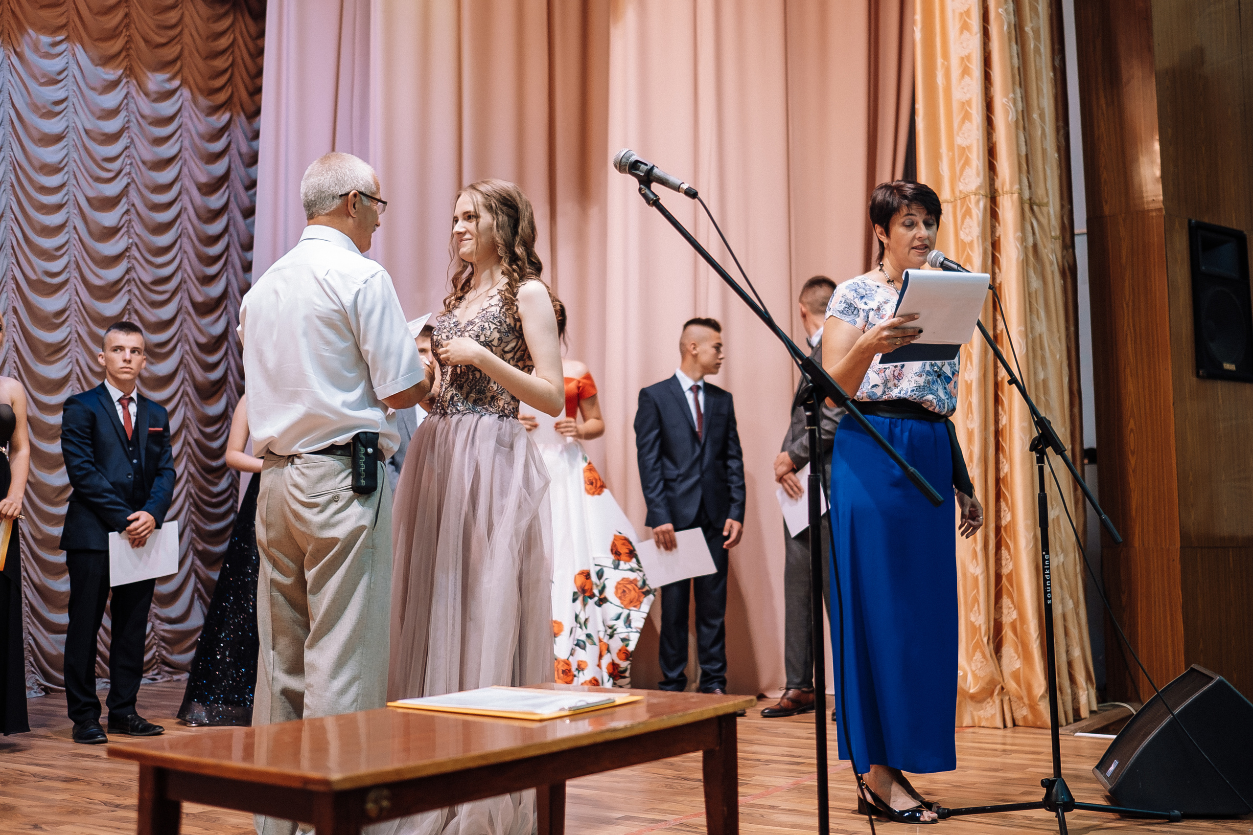 Выпускной школа номер 3. Хмельник. Ivan Skufinsky — wedding and family photographer in Vancouver