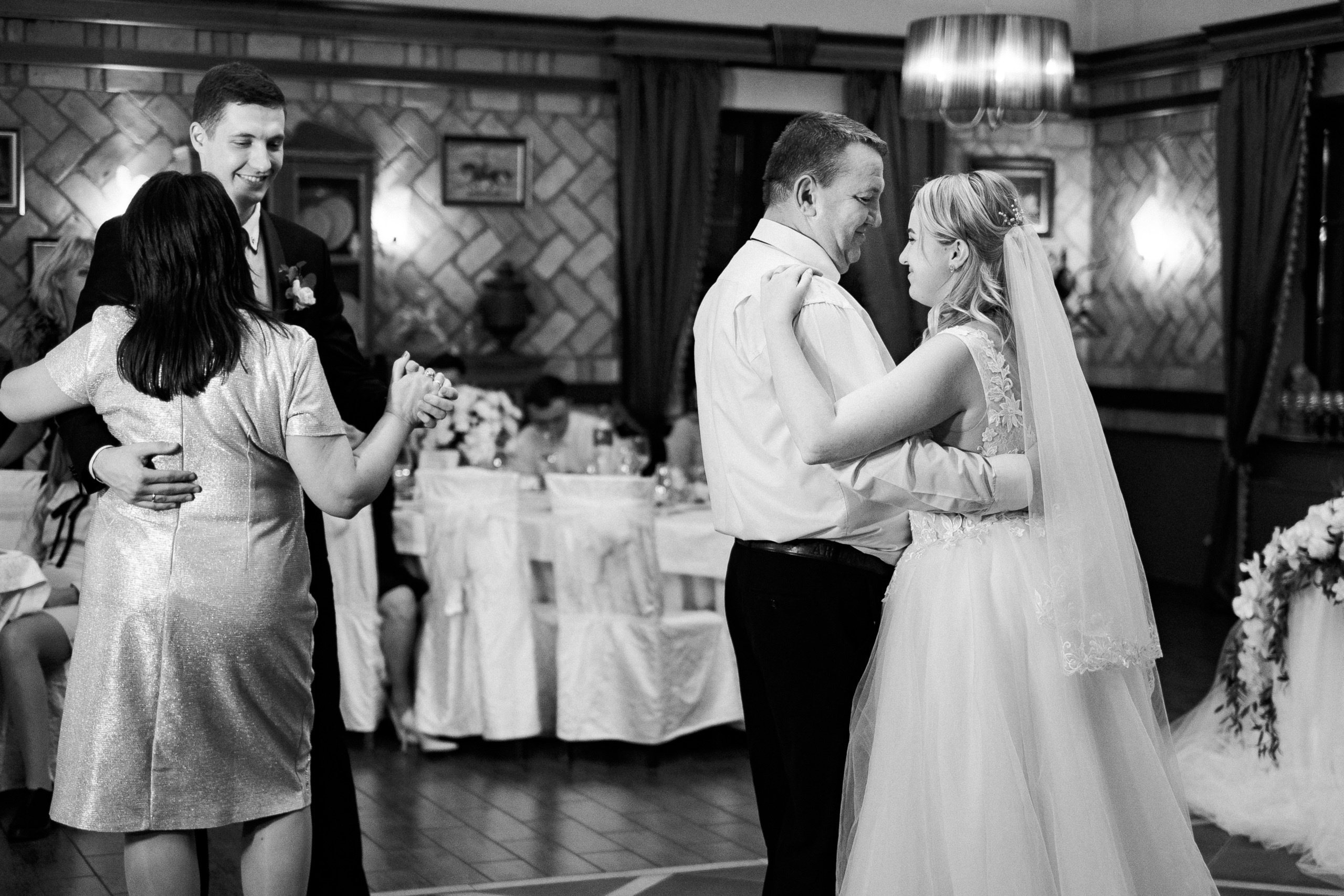 2019 19.10 WeddingStory Евгений+Юлия. Ivan Skufinsky — wedding and family photographer in Vancouver