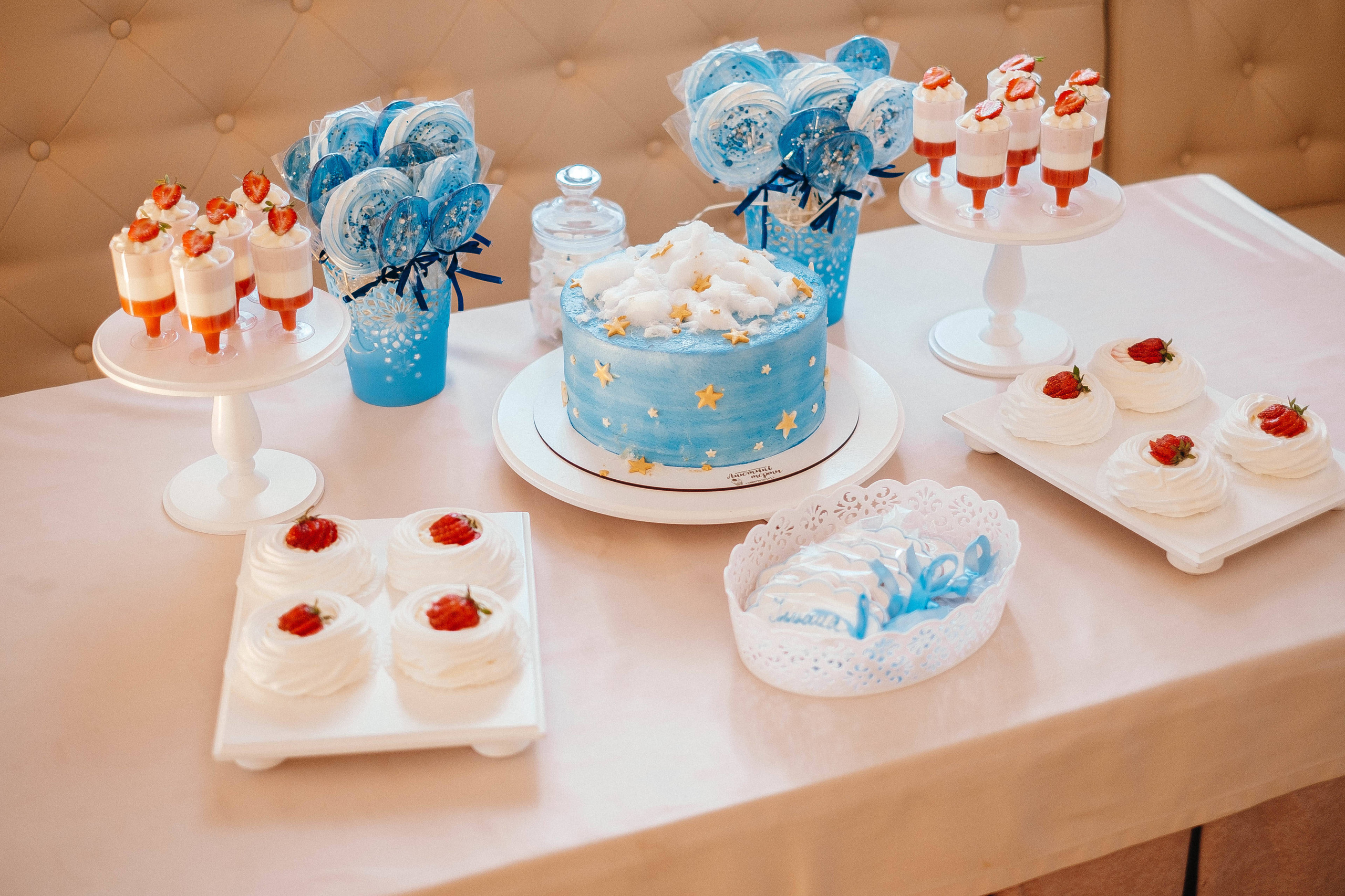 День Рождения Илюшка ресторан Лесной. Ivan Skufinsky — wedding and family photographer in Vancouver