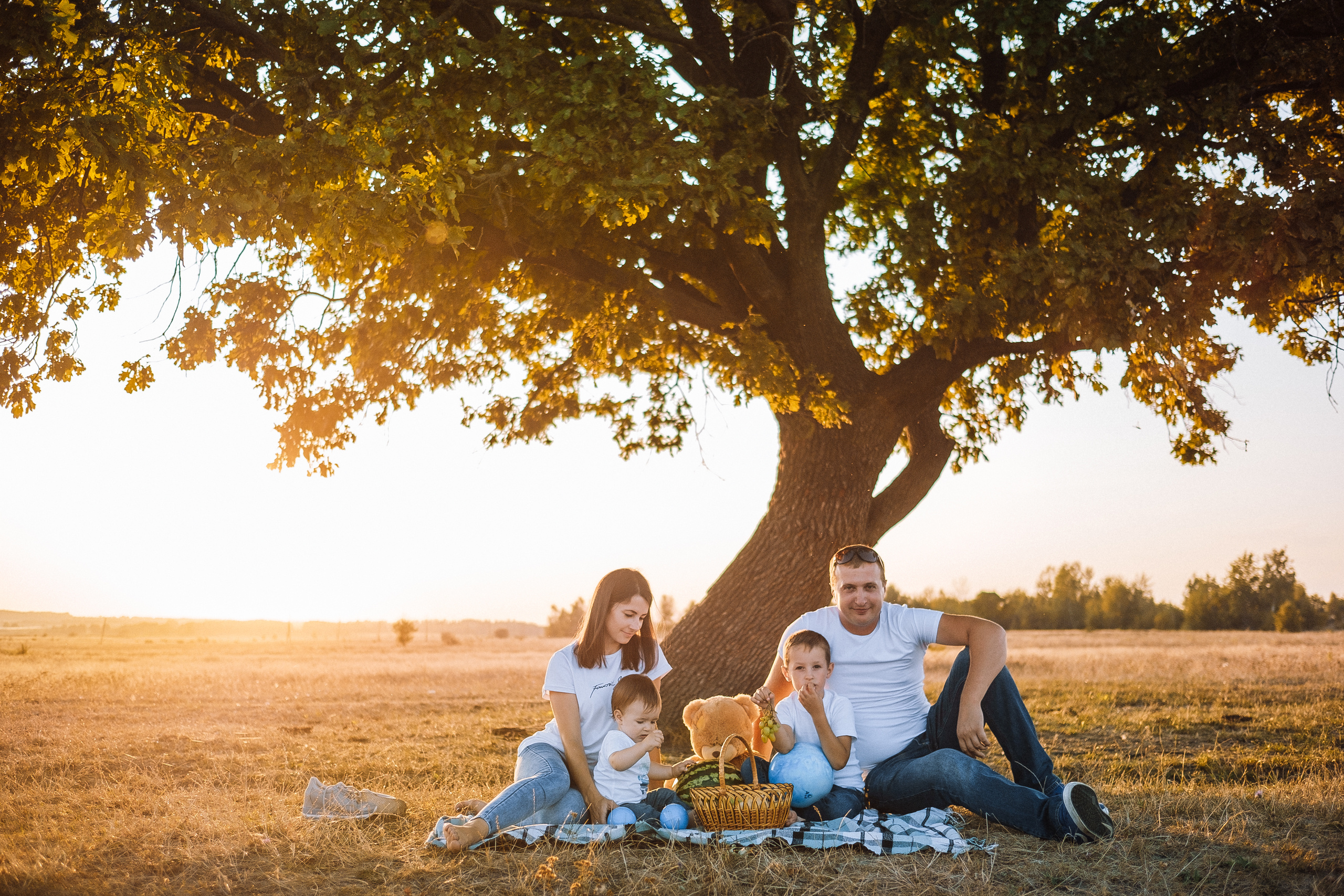 FamilyStory Ira+Kolya+Artem+Yaroslav. Ivan Skufinsky — wedding and family photographer in Vancouver