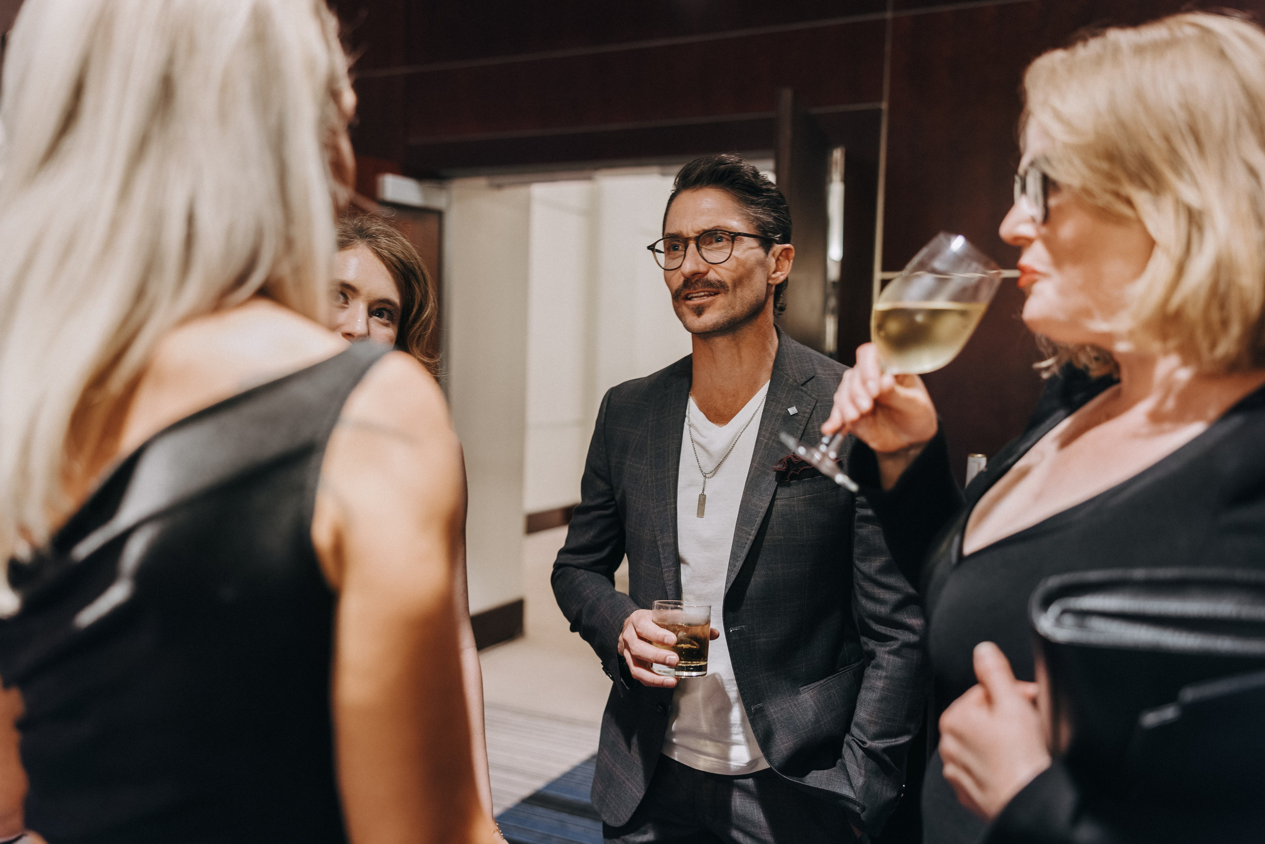 Event photographer in Vancouver Burnaby BC. Ivan Skufinsky — wedding and family photographer in Vancouver