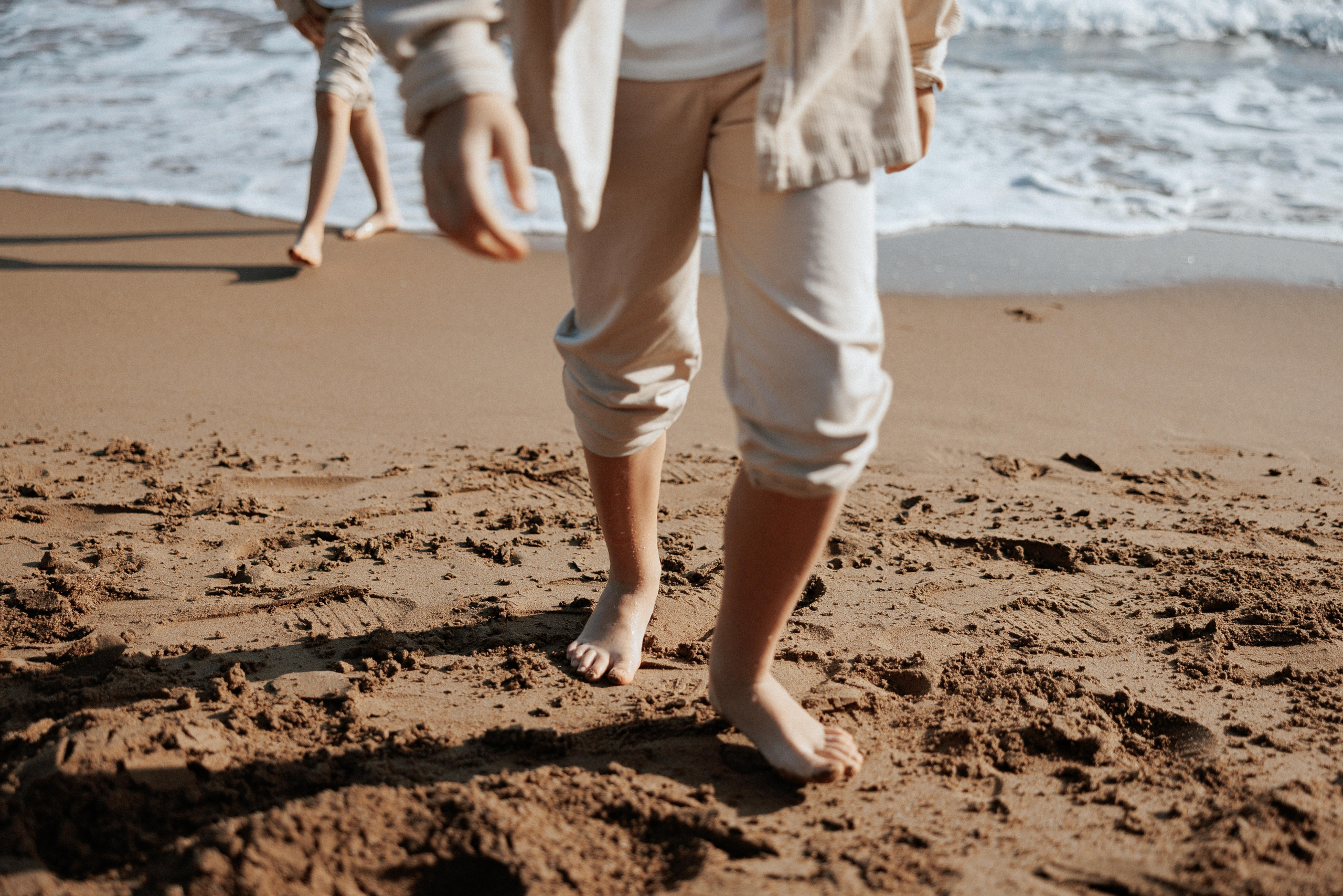 Family photo session on the beach in Vancouver BC Сanada. Twins. Ivan Skufinsky — wedding and family photographer in Vancouver