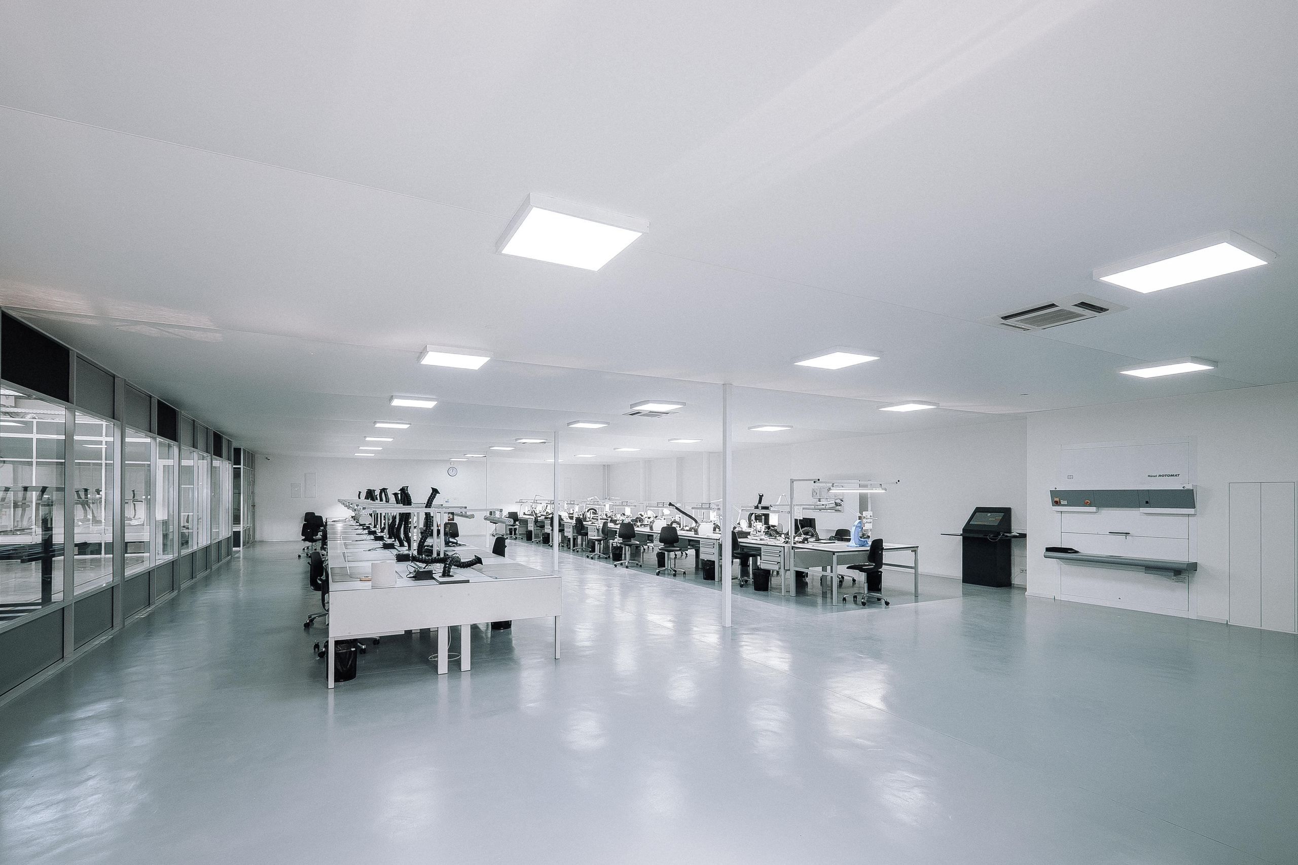 ЗАВОД. Ivan Skufinsky — wedding and family photographer in Vancouver