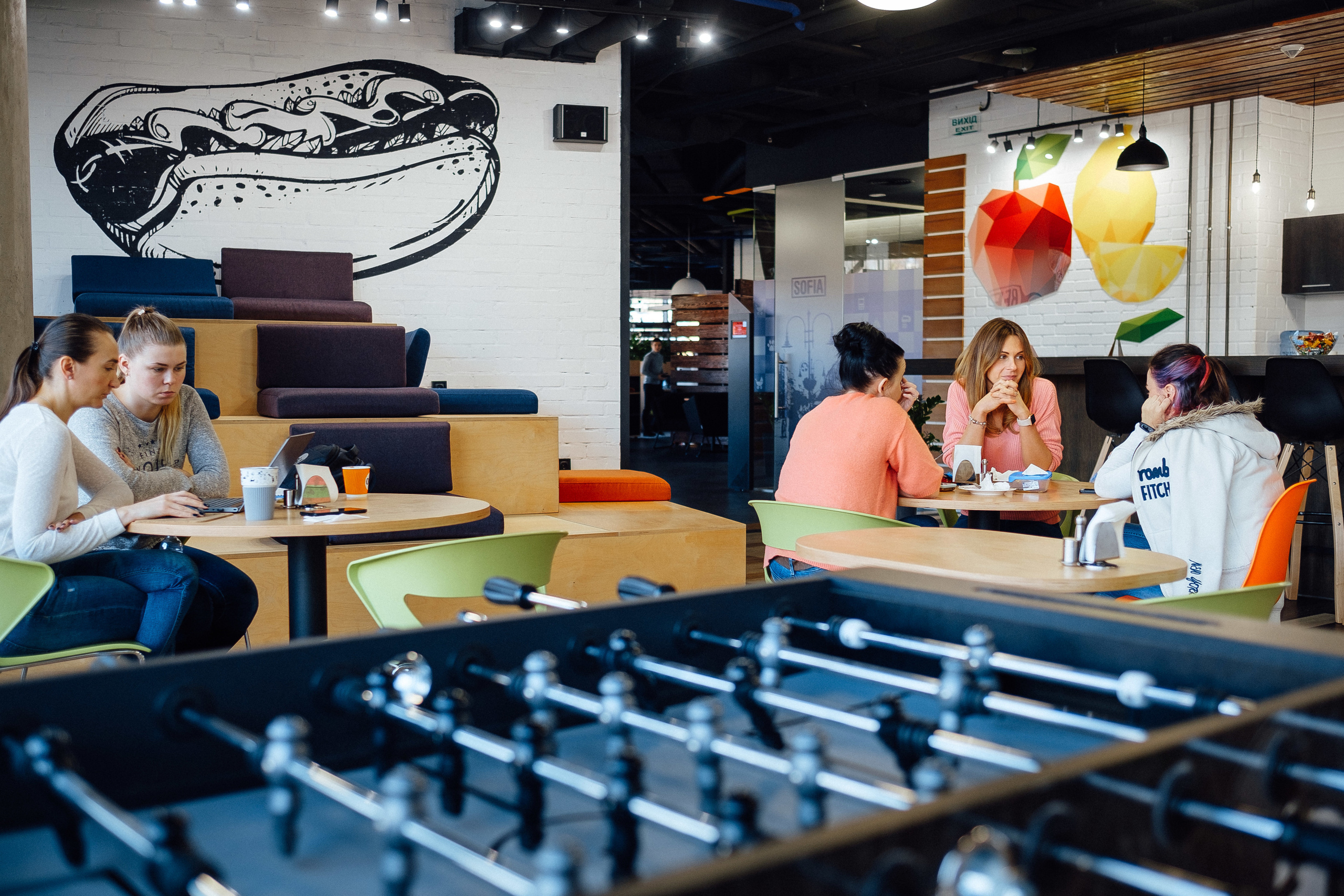 Фотоэкскурсия в компанию OLX. Ivan Skufinsky — wedding and family photographer in Vancouver